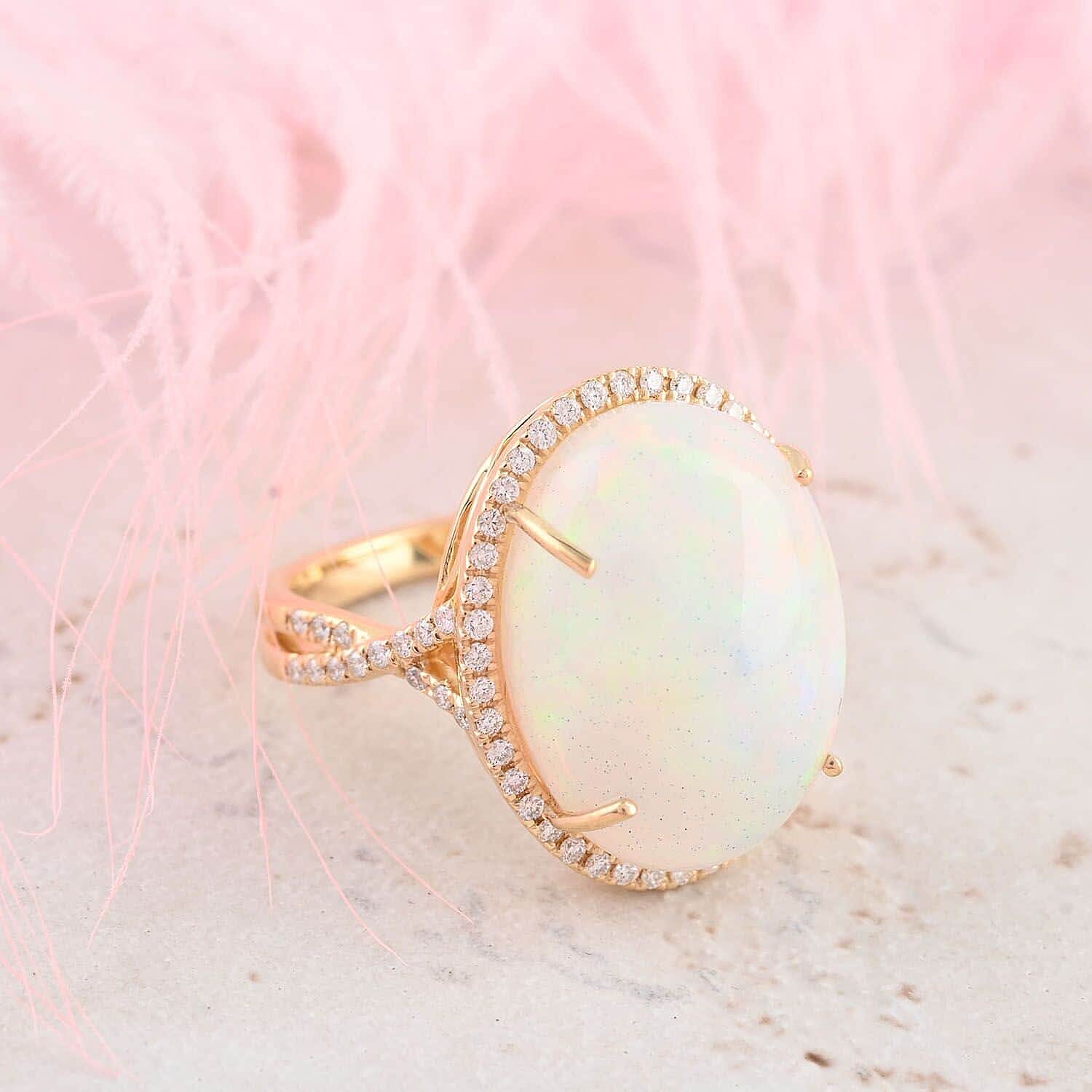 18K Yellow Gold  AAA   Ethiopian Opal ,  White Diamond  SI Ring 9.50 ct,  Gold Wt. 5.87 Gms  9.500  Ct.