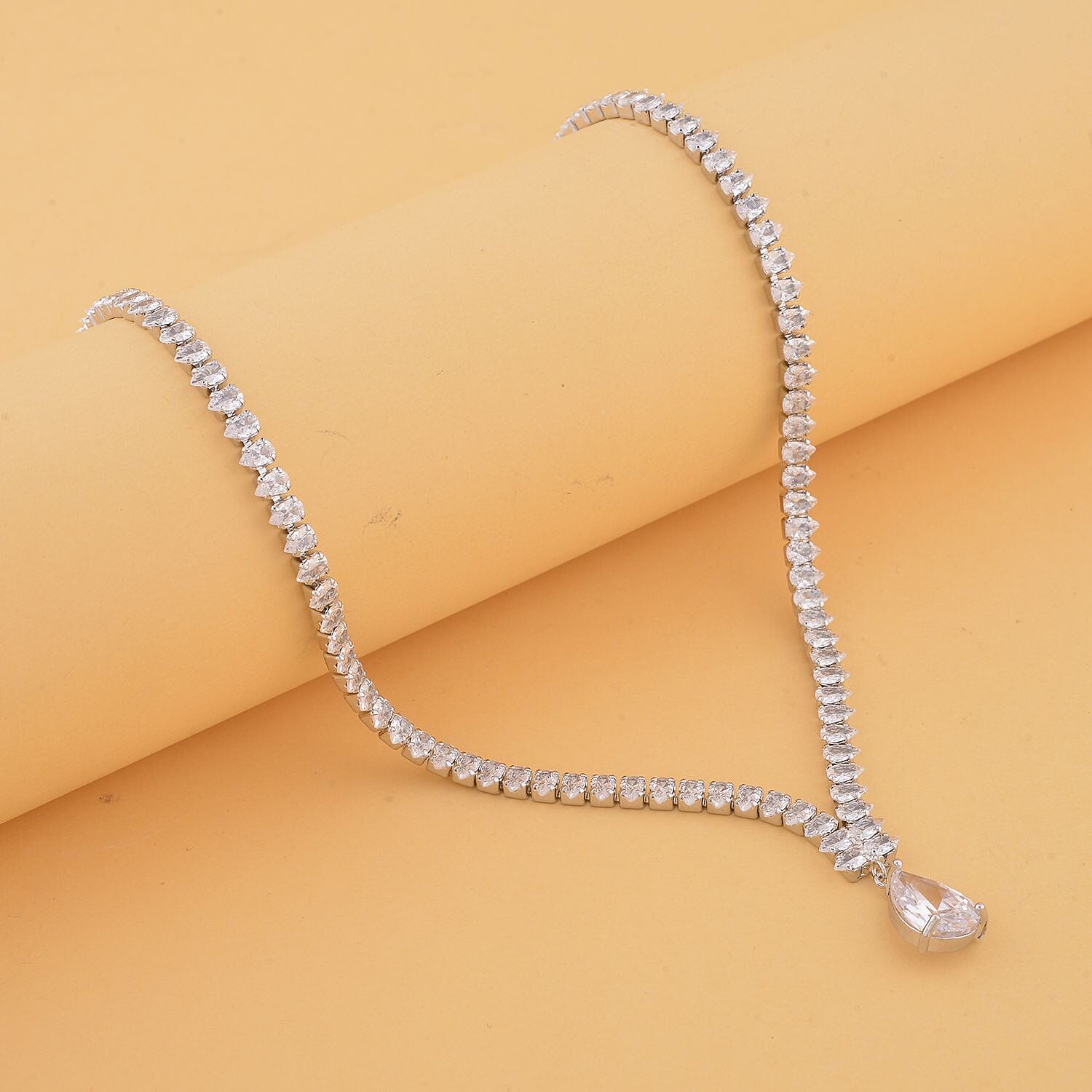 Simulated Diamond Necklace (Size - 18) 30.00 Ct.