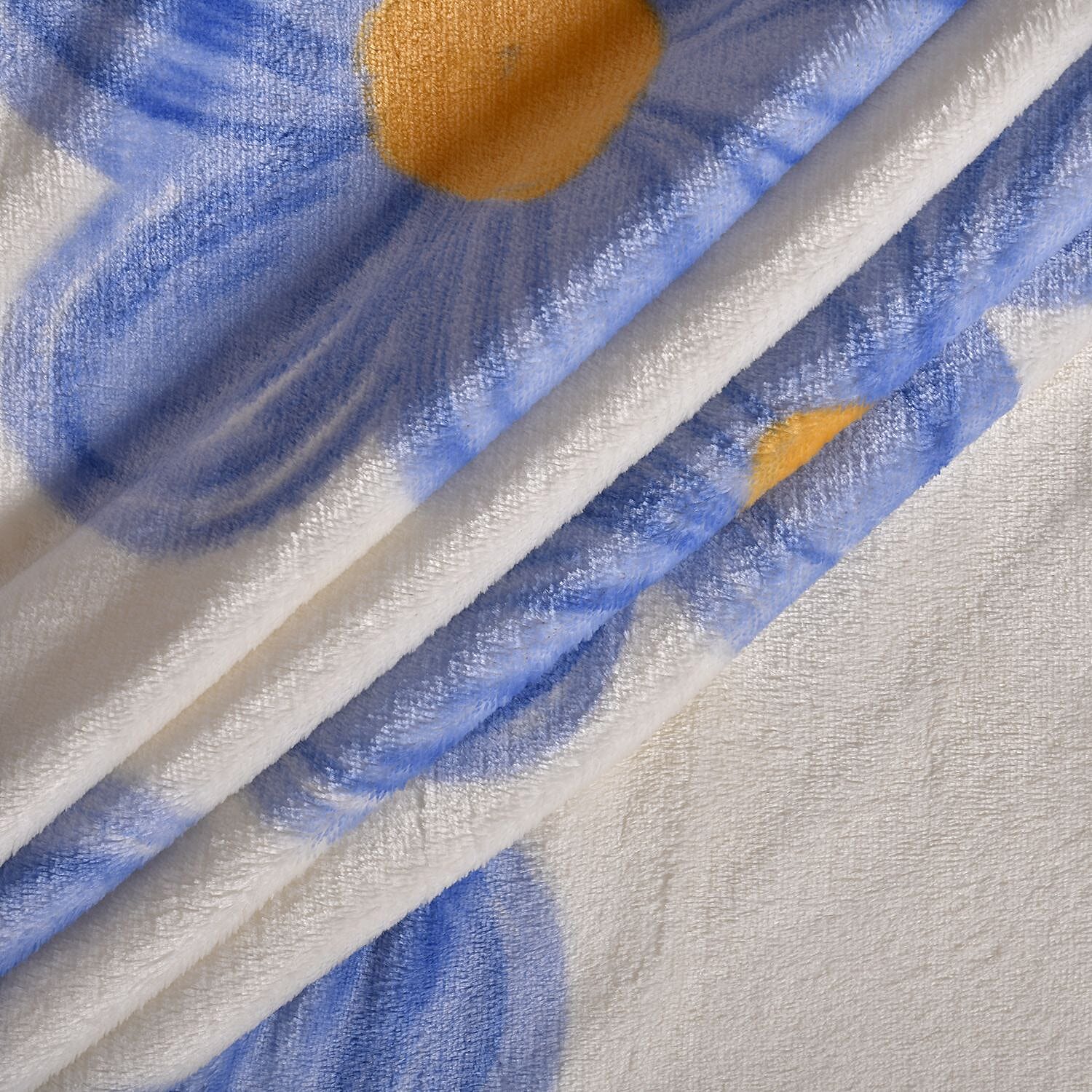 Floral Print Super Soft Fleece Blanket (200x150 cm) - Light Cream and Blue