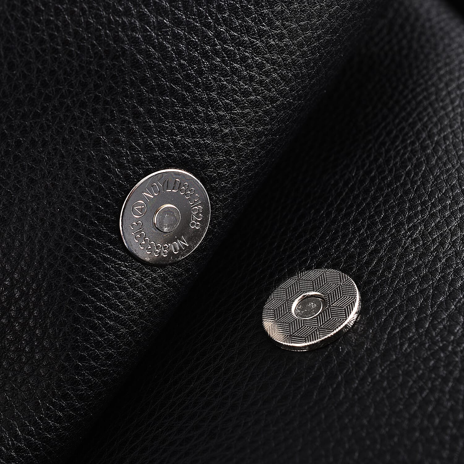 Mens Messenger Bag with Graphite Band and Magnetic Clasp Lock (Size 31x25x10 Cm) -  Black