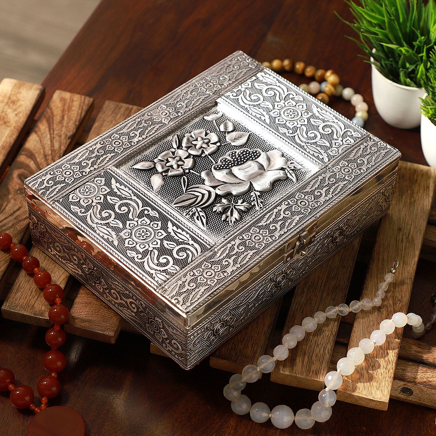 Handcrafted 3D Flower Embossed Storage Box (Size 21x16x6 cm) - Silver