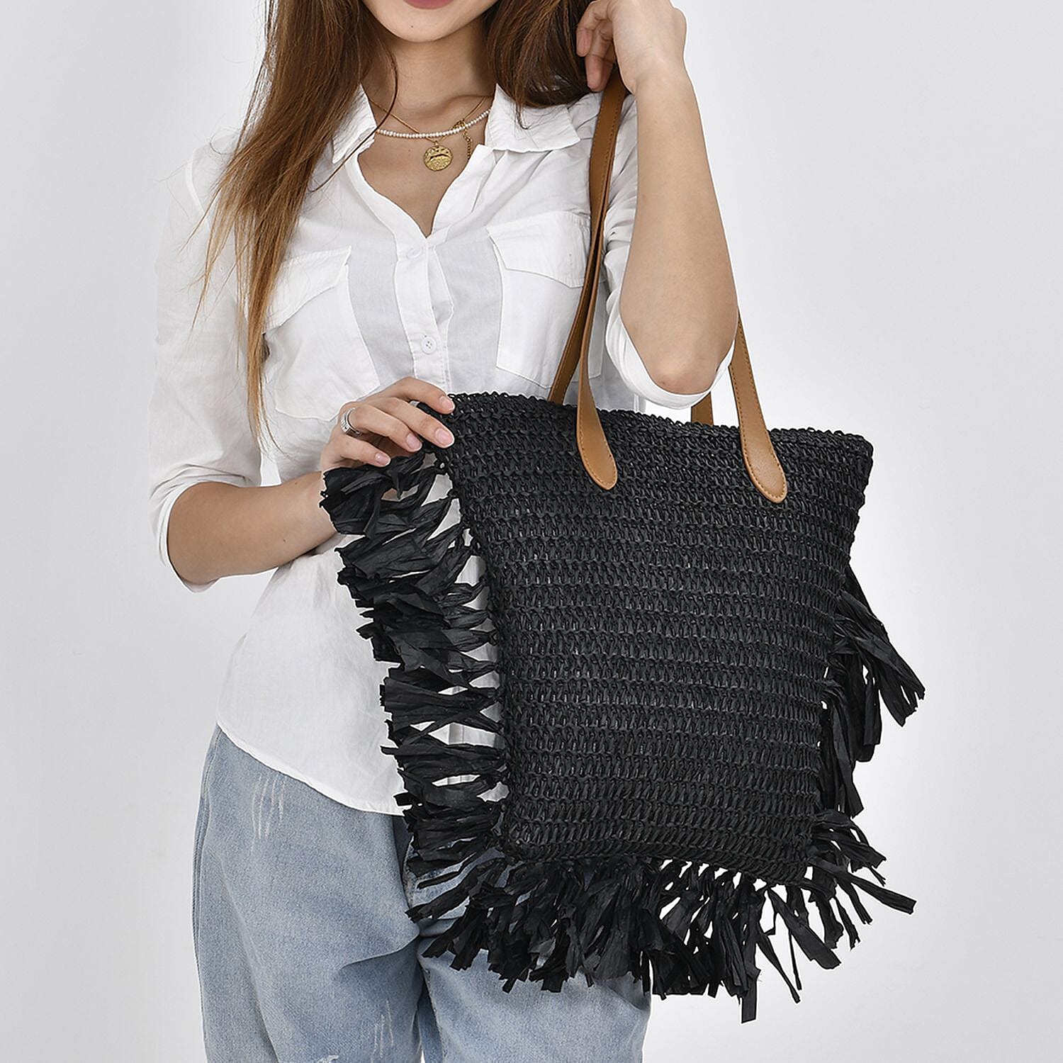 Straw Tote Bag with Tassel - Black