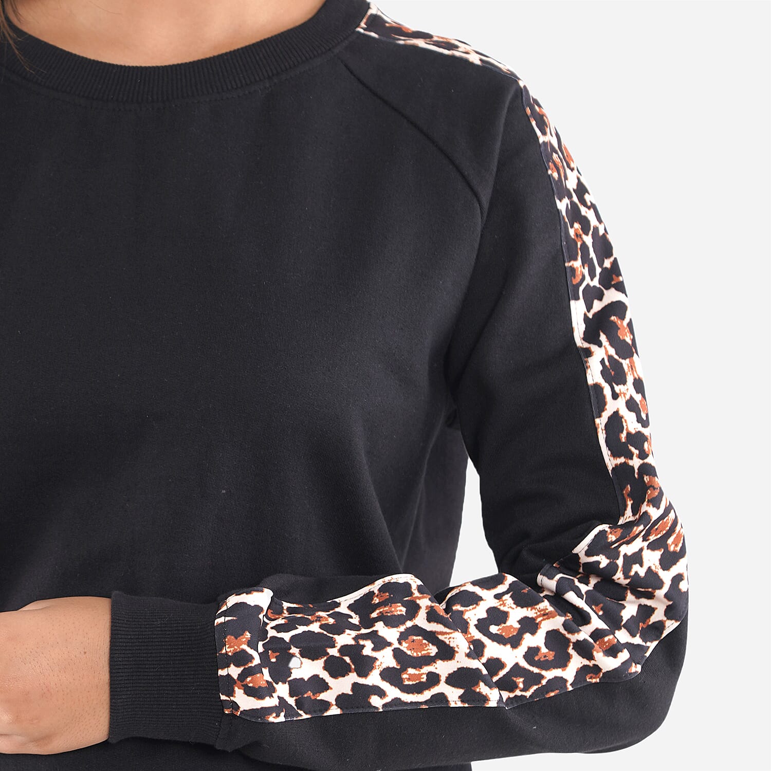 TAMSY 100% Cotton Leopard Pattern Sleeve Fleece Sweatshirt (Size S) - Black