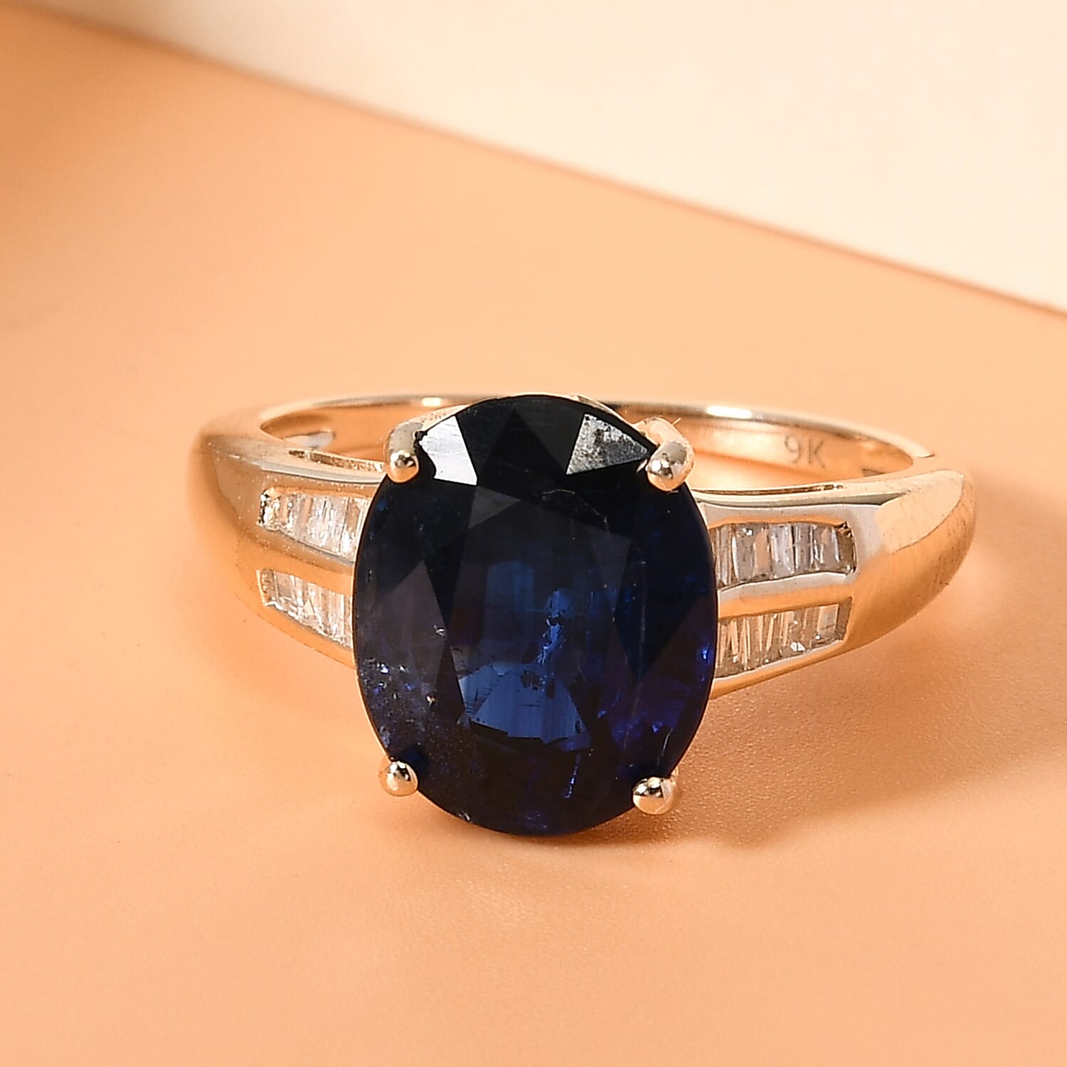 9K Yellow Gold Kashmir Kyanite and Diamond Ring 4.80 Ct.