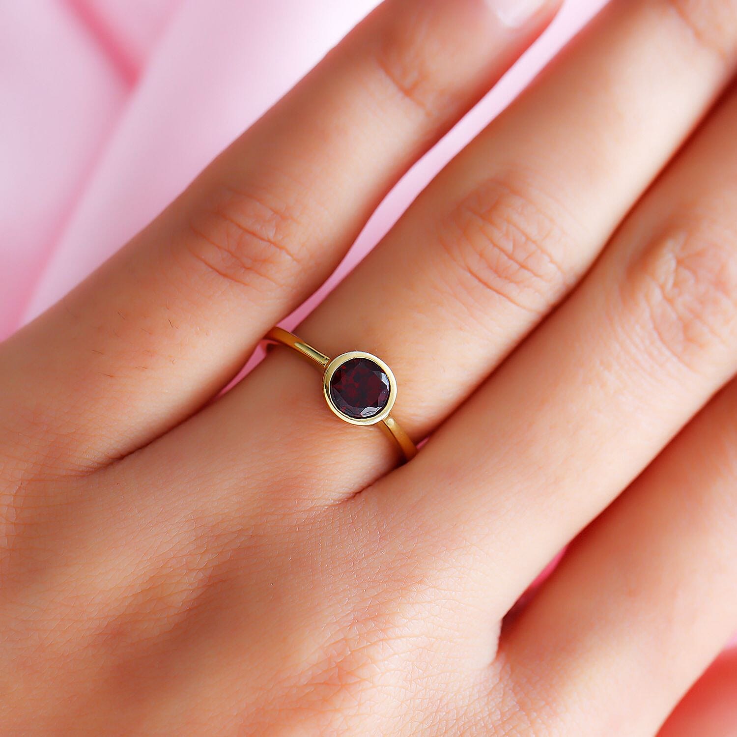 Mozambique Garnet 925 Sterling Silver Solitaire Ring - Size outlets 9 - 2.90 ctw