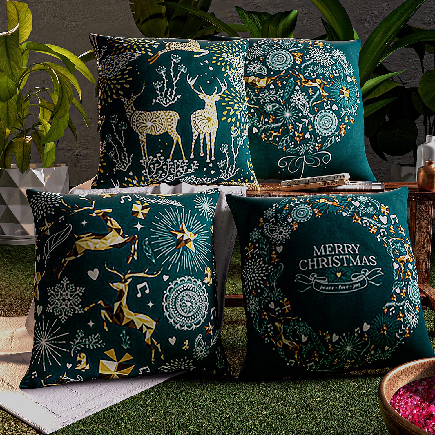 Set of 4 - Christmas Theme Pattern Cushion Cover (Size 44 Cm)- Green & Yellow