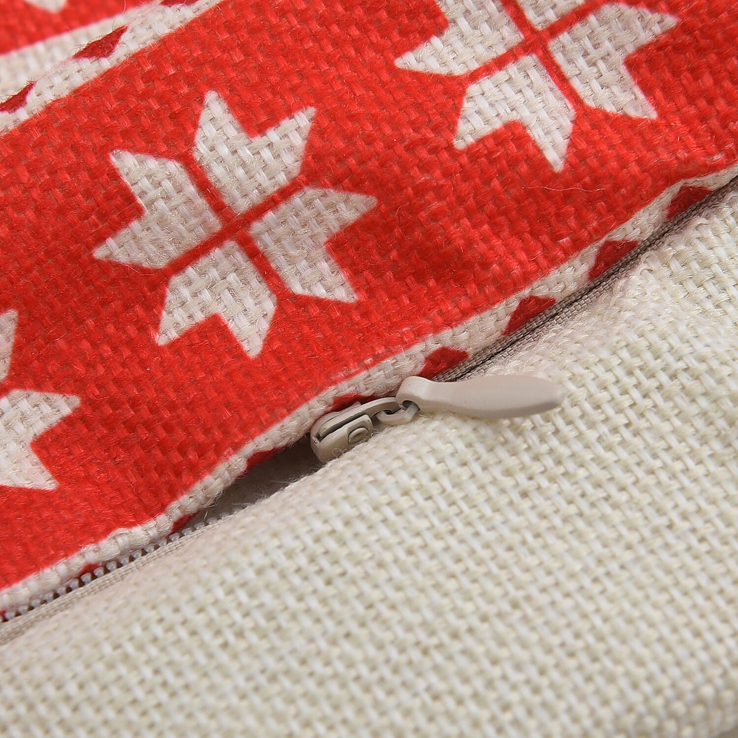 Set of 4 - Christmas Theme Pattern Cushion Cover (Size 44 Cm)- Off White & Red
