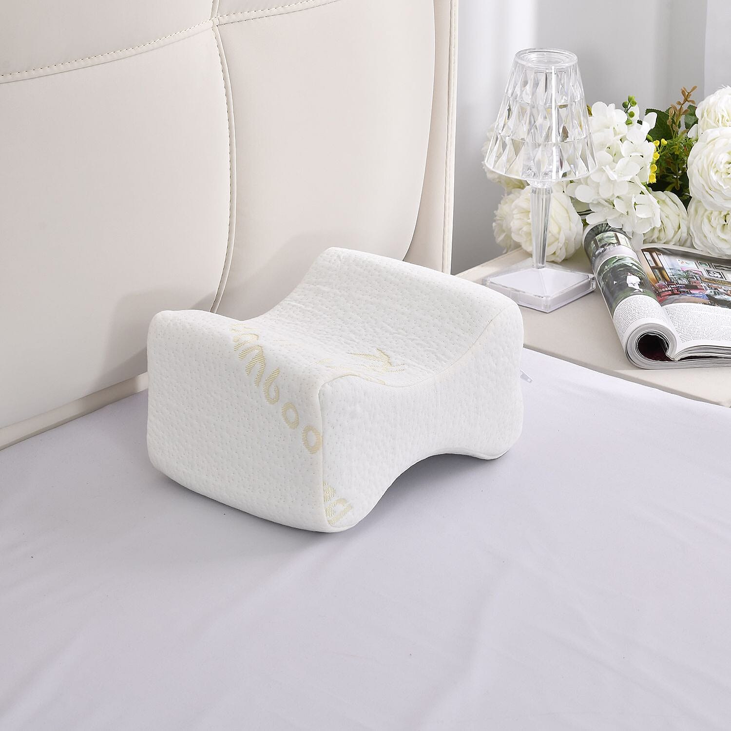 Orthopaedic Leg Pillow with Gel Infused (Size 25x20x15 cm) - White