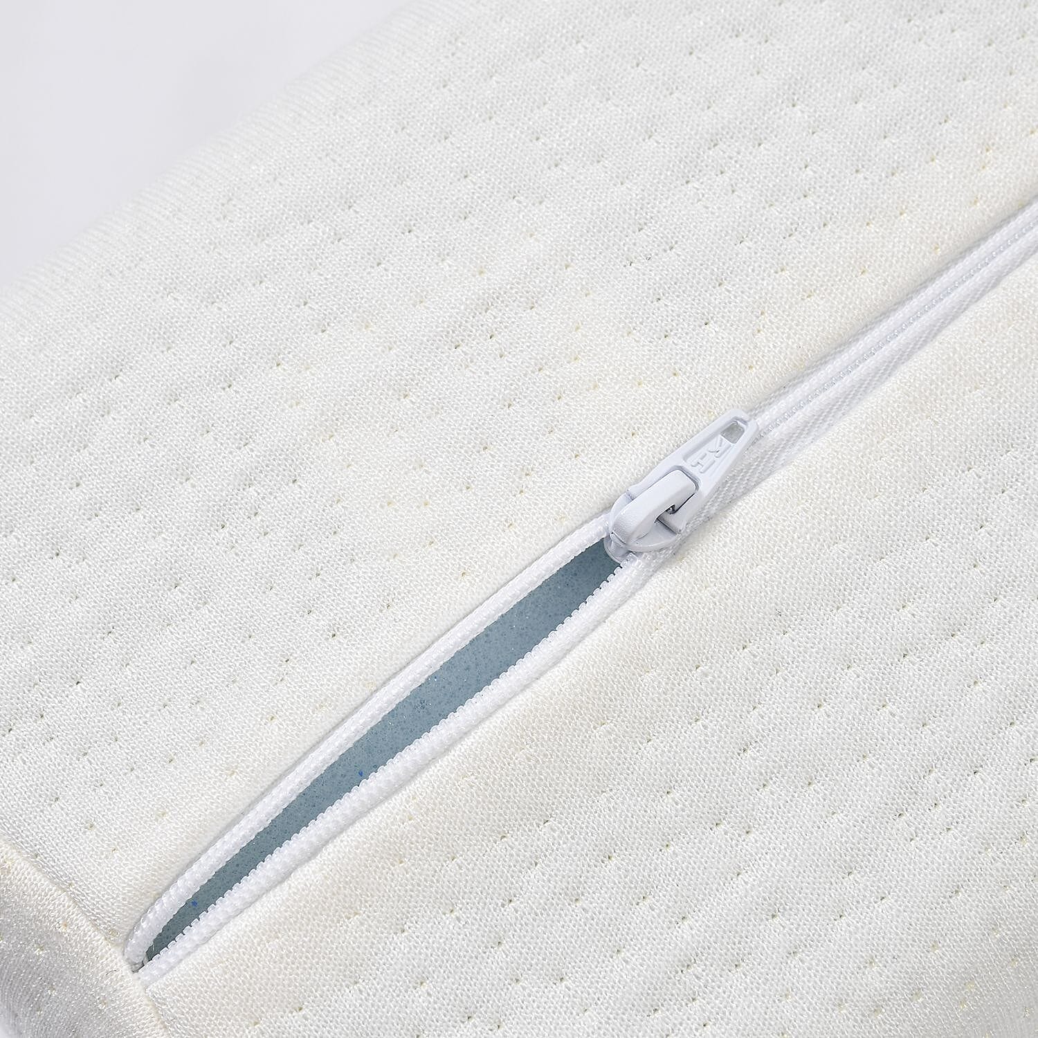 Orthopaedic Leg Pillow with Gel Infused (Size 25x20x15 cm) - White