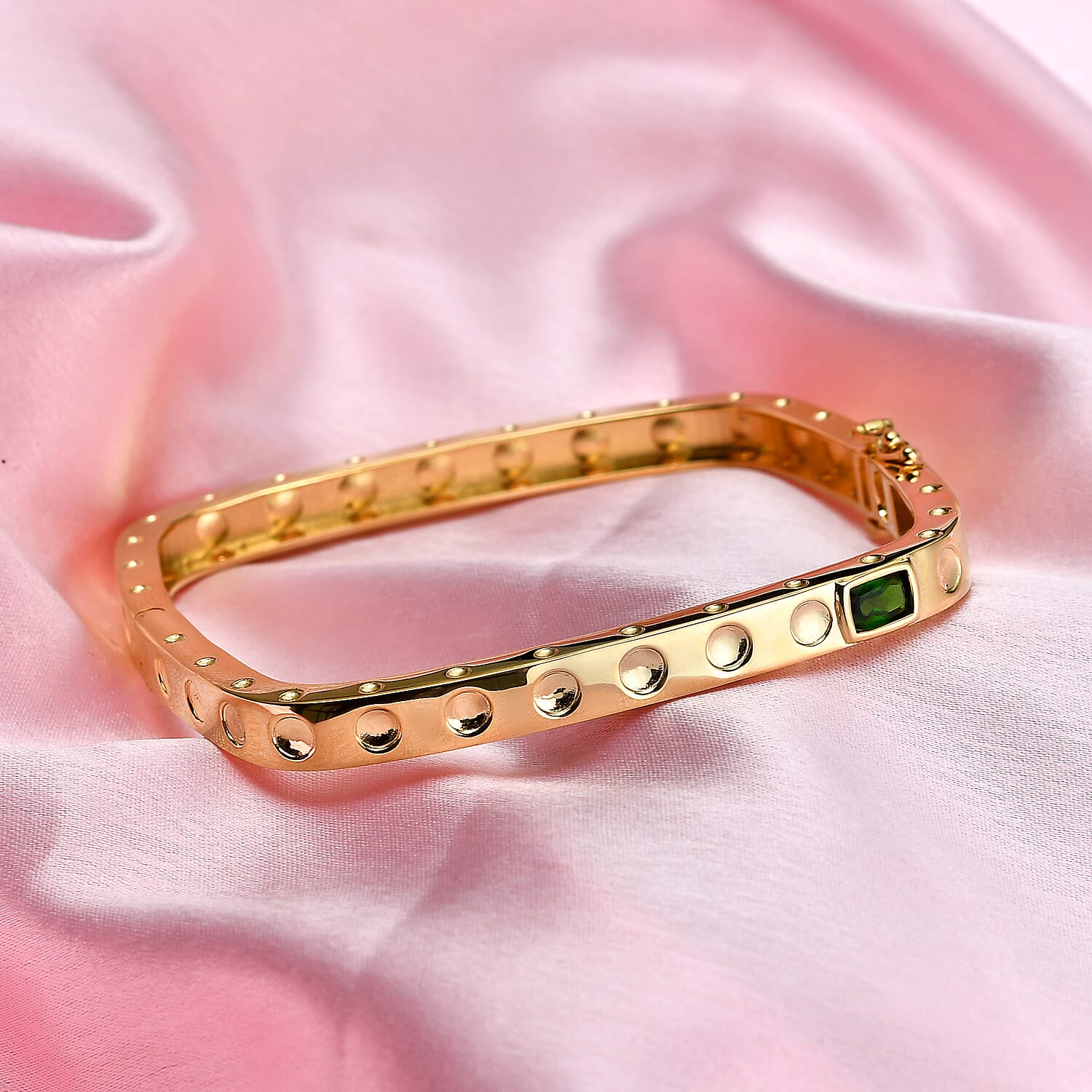 Natural Chrome Diopside  Bangle in Vermeil YG Sterling Silver 1.21 ct,  Silver Wt. 28.5 Gms  1.210  Ct.