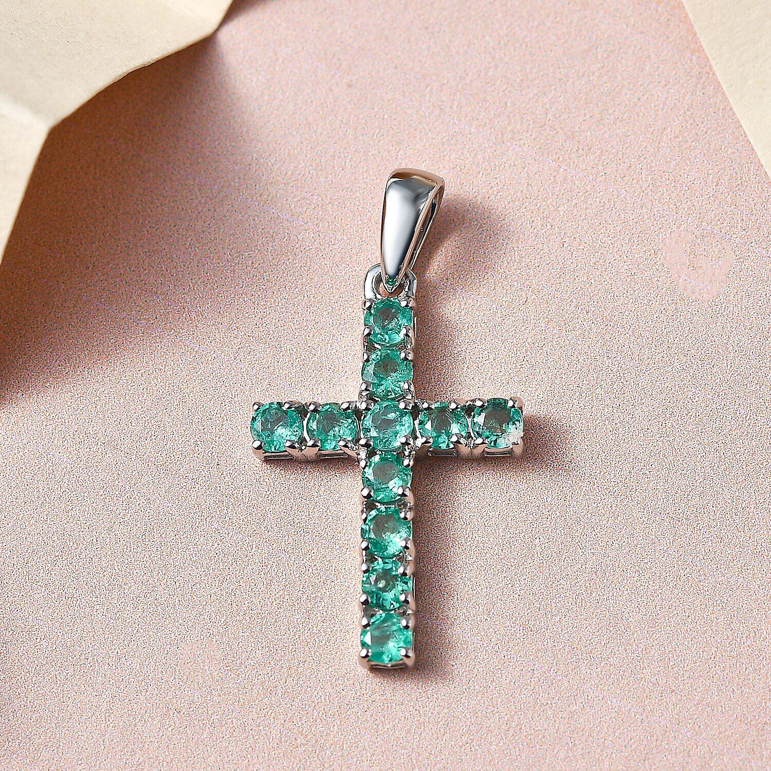 RHAPSODY 950 Platinum Zambian Emerald Cross Pendant