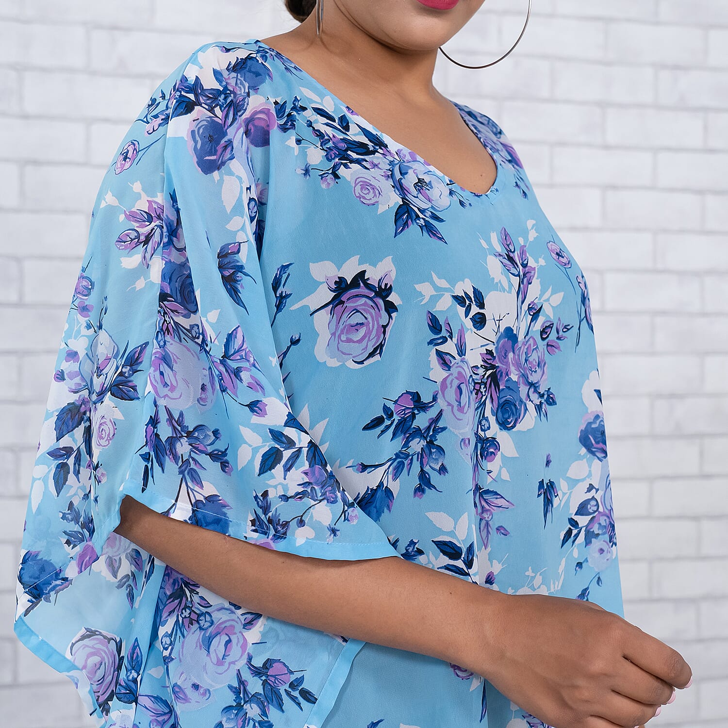 TAMSY Floral Printed Curve Top- Blue