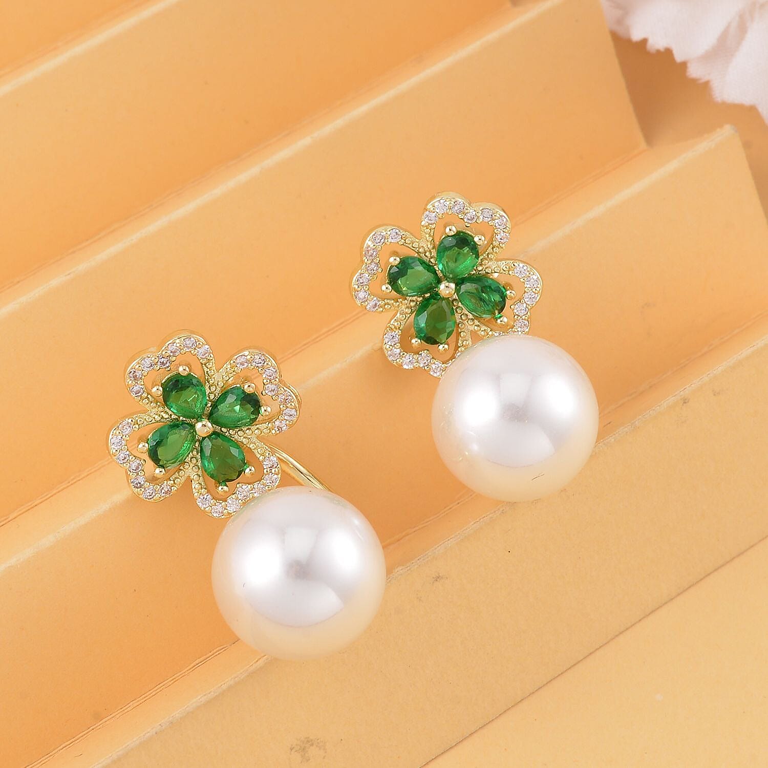 White Shell Pearl and Green Austrian Crystal Stud Earrings in Yellow Gold Tone