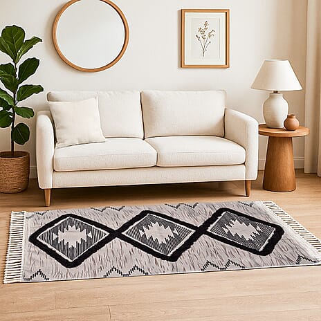 Cotton Blend Ikat Pattern Rugs with Tassel Multipurpose Carpet (Size 175x116 Cm) -  Beige & Green
