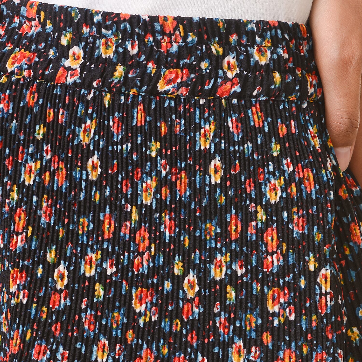 TAMSY Printed Skirt (Size L,16 - 18) - Black