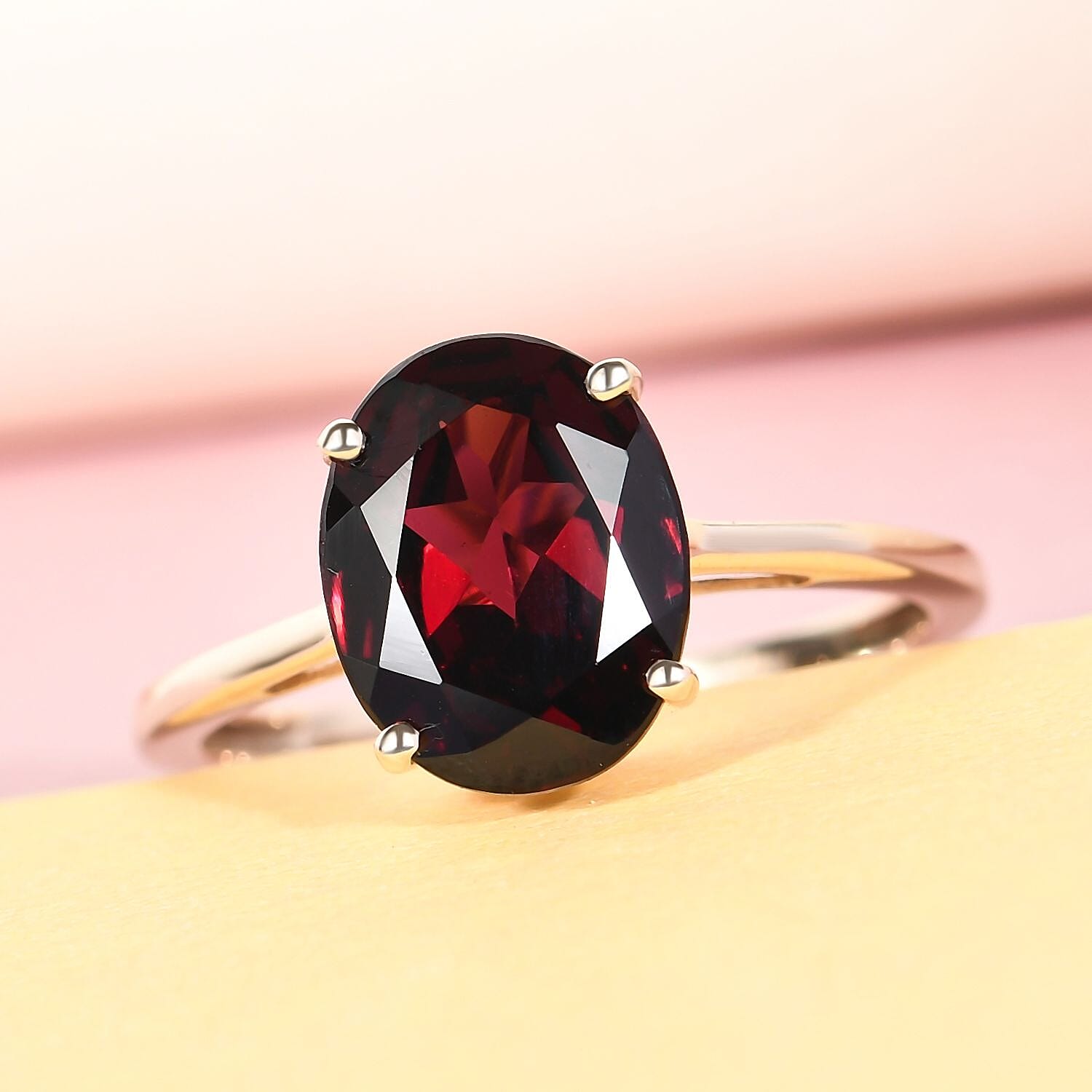 9K Yellow Gold AA Rhodolite Garnet Solitaire Ring 2.80 Ct.