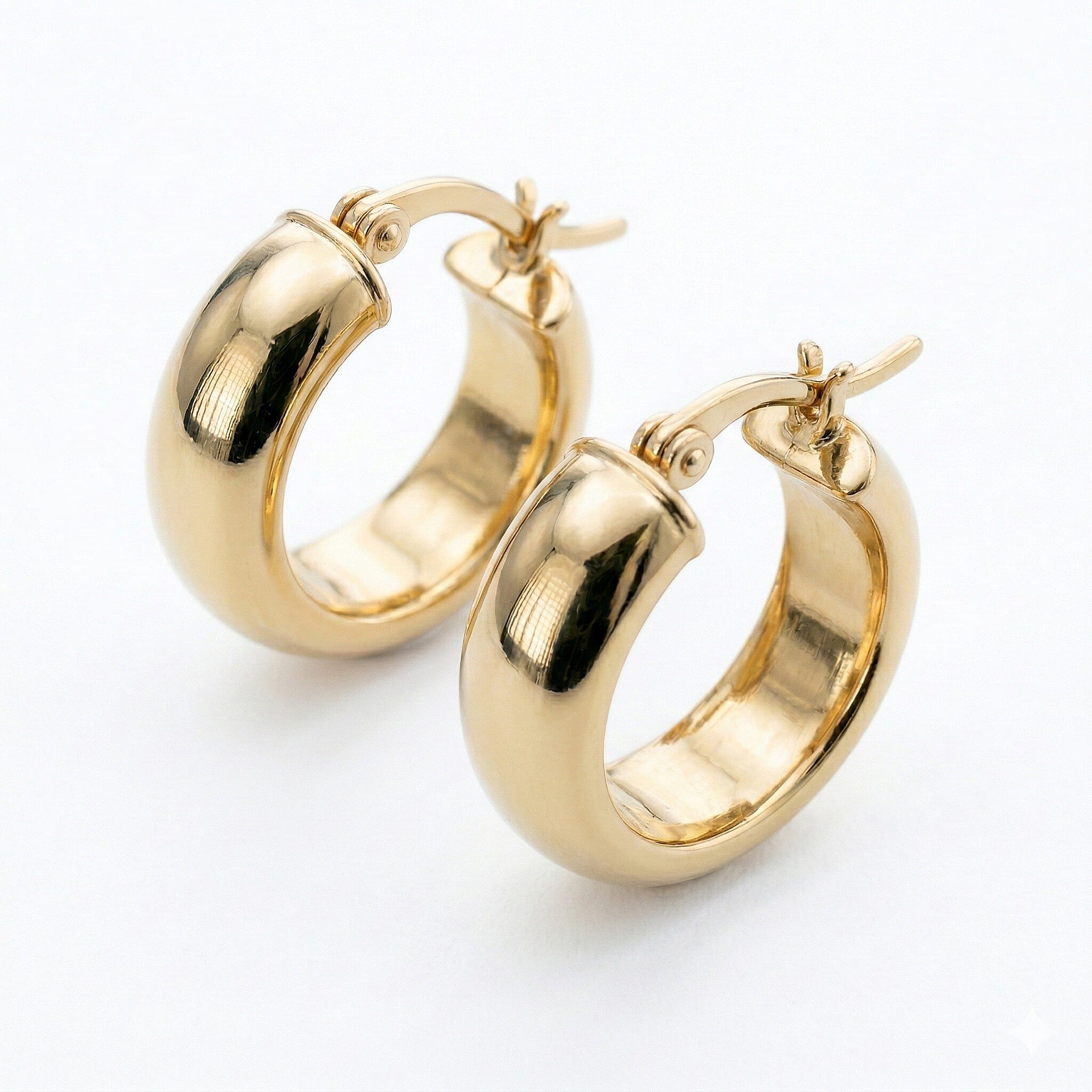 9K Yellow Gold  Earring,  Gold Wt. 1.6 Gms