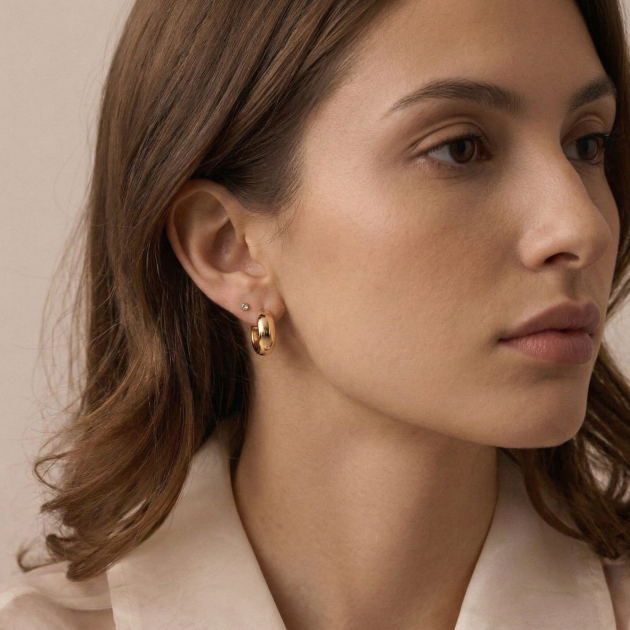 9K Yellow Gold  Earring,  Gold Wt. 1.6 Gms