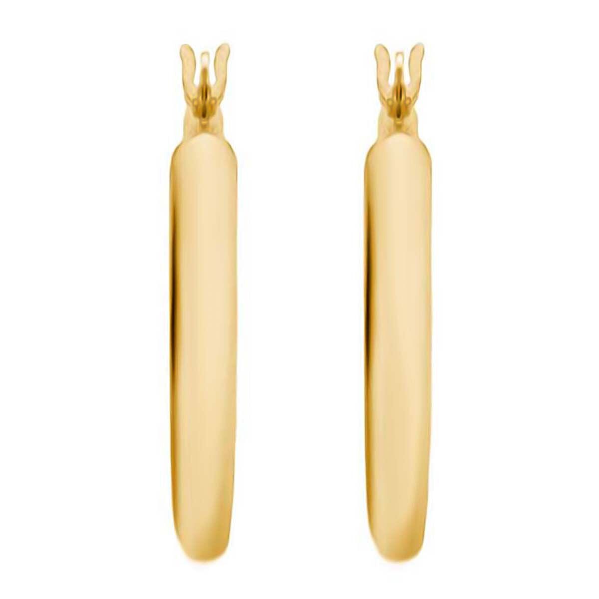 9K Yellow Gold  Earring,  Gold Wt. 1.1 Gms