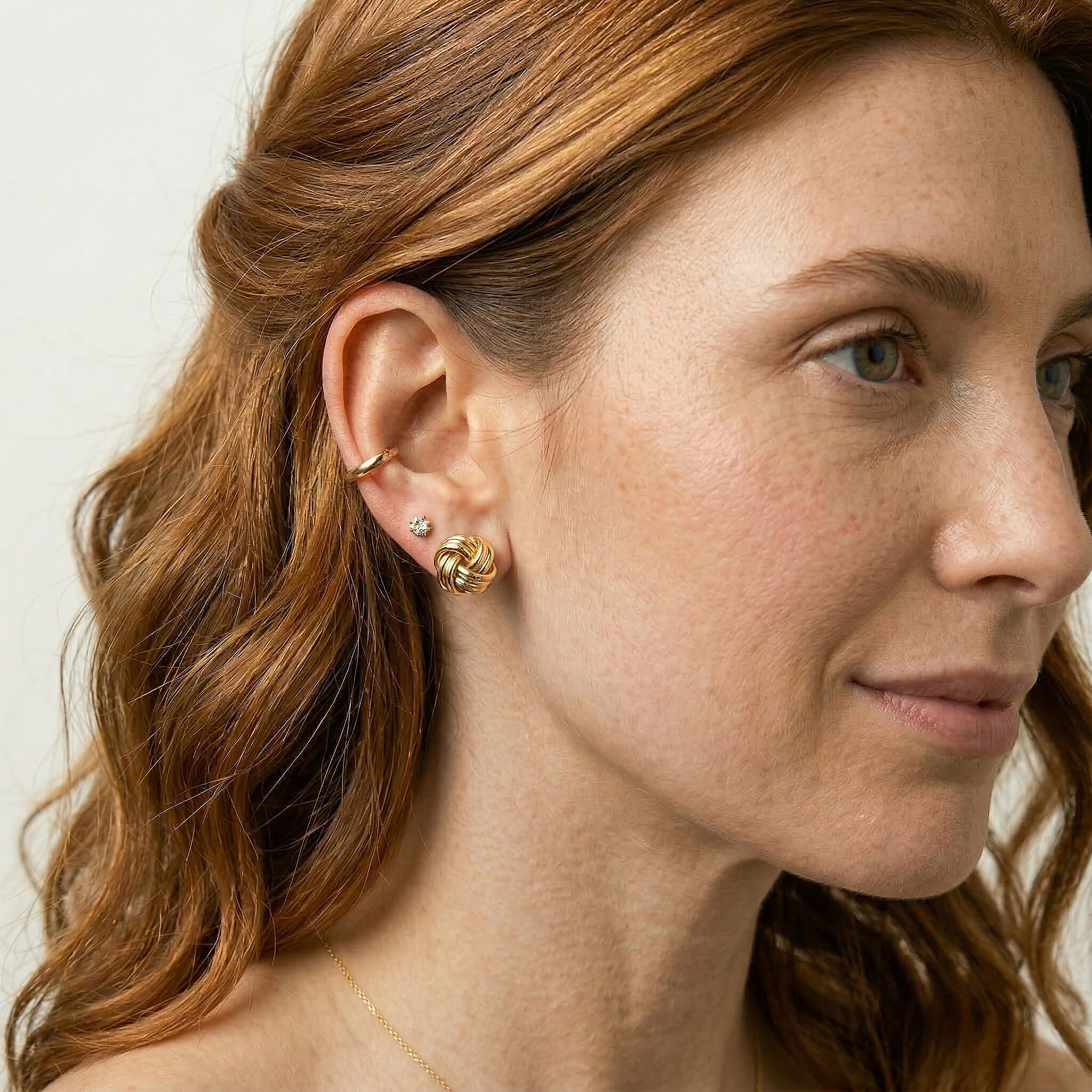 9K Yellow Gold  Earring,  Gold Wt. 0.9 Gms