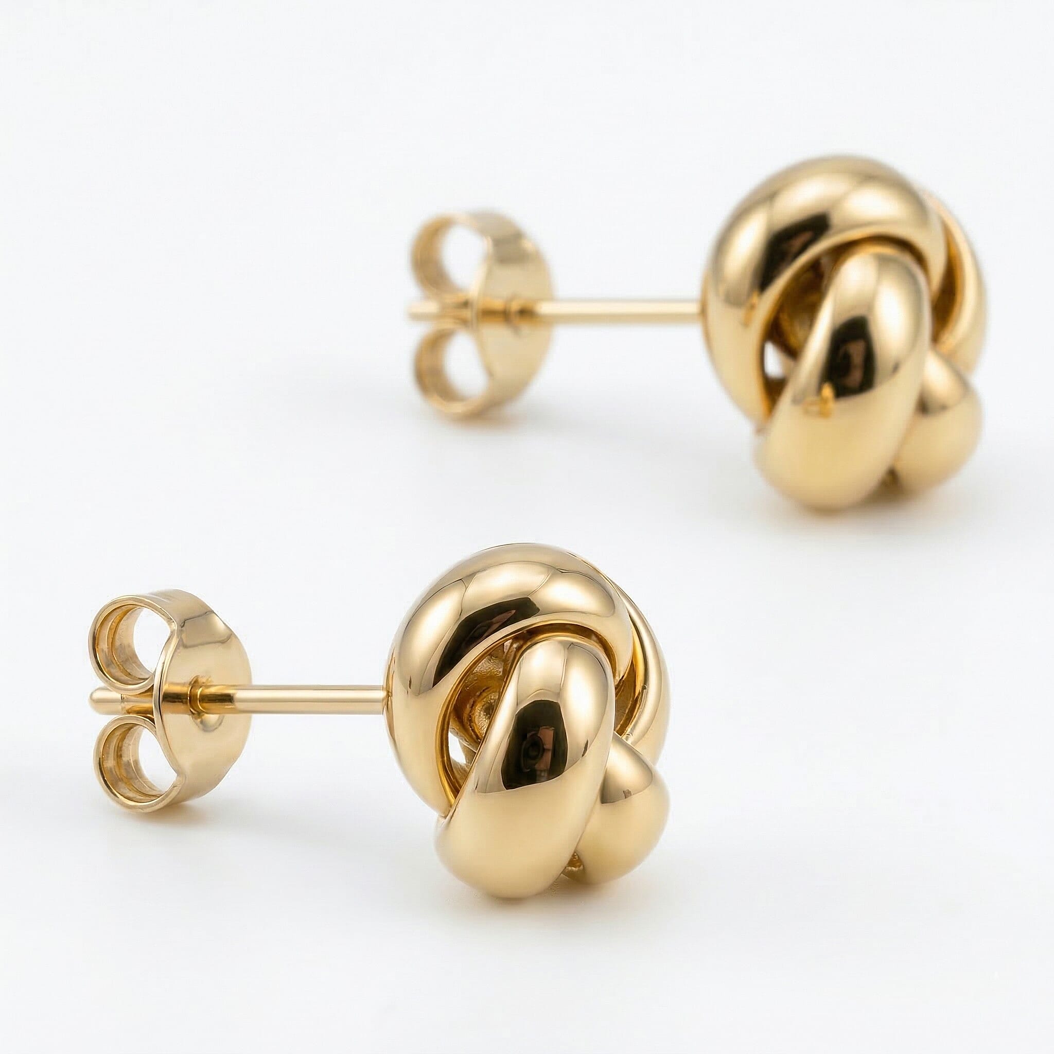 9K Yellow Gold  Earring,  Gold Wt. 0.9 Gms