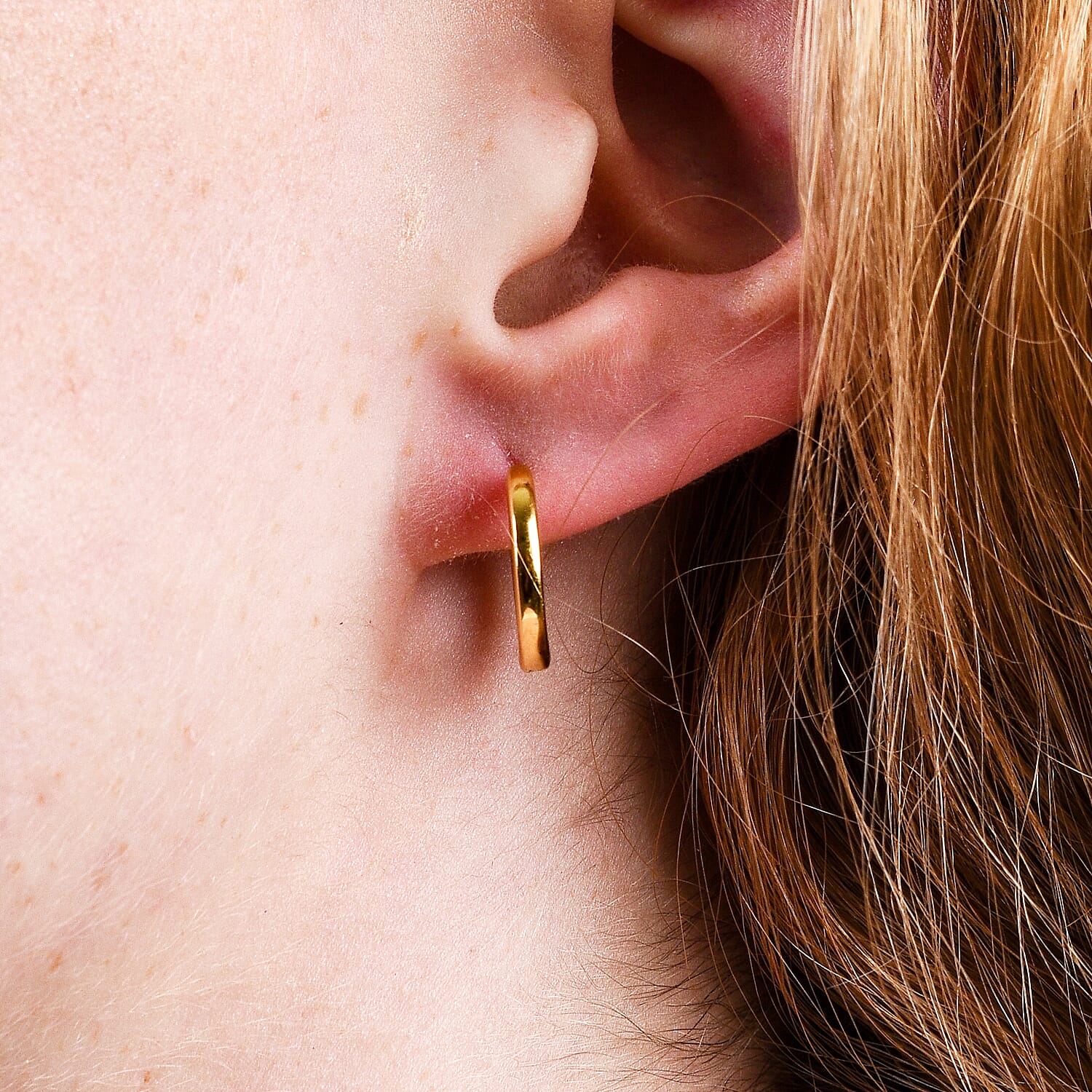 Huggie Hoop Earrings in 18K Vermeil Yellow Gold Plated Sterling Silver