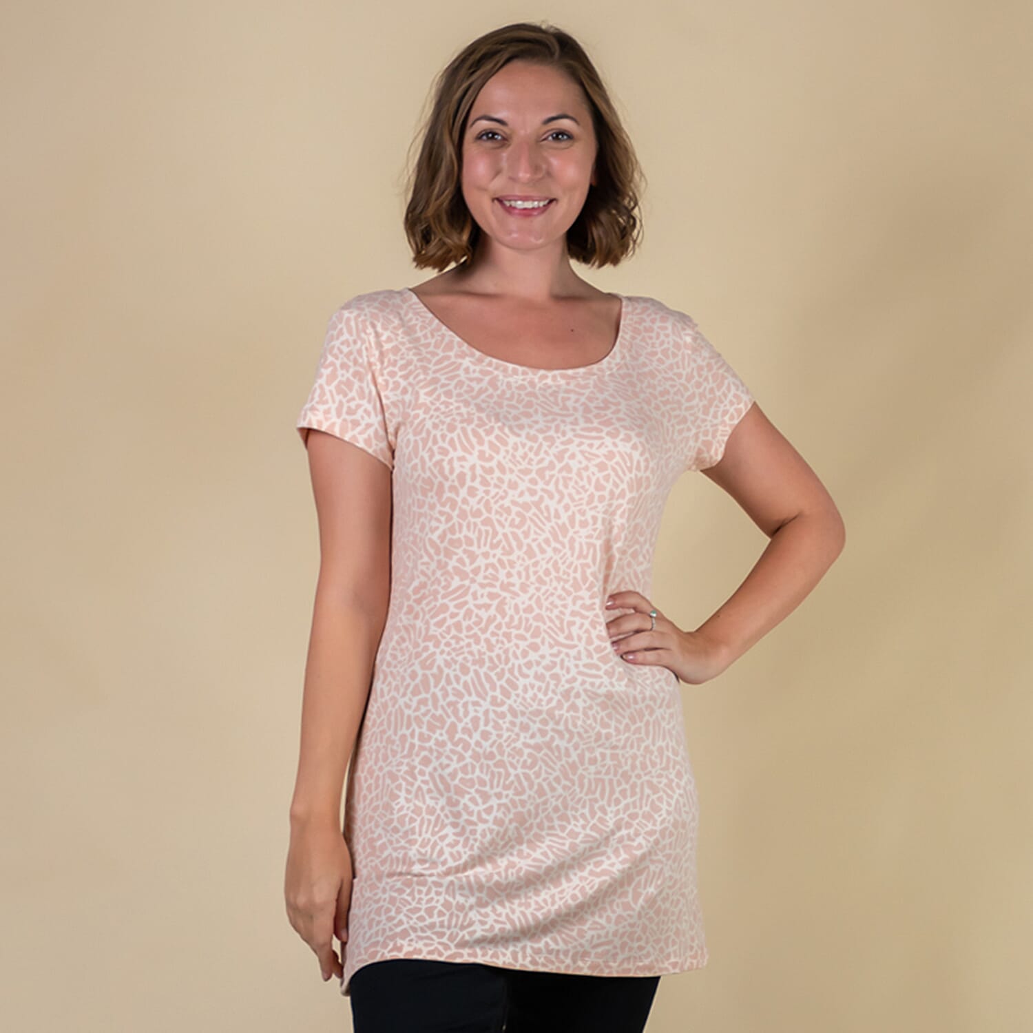 TAMSY Giraffe Pattern Round Neck Sleep Shirt for Women (Size L,16-18) - Blush Pink