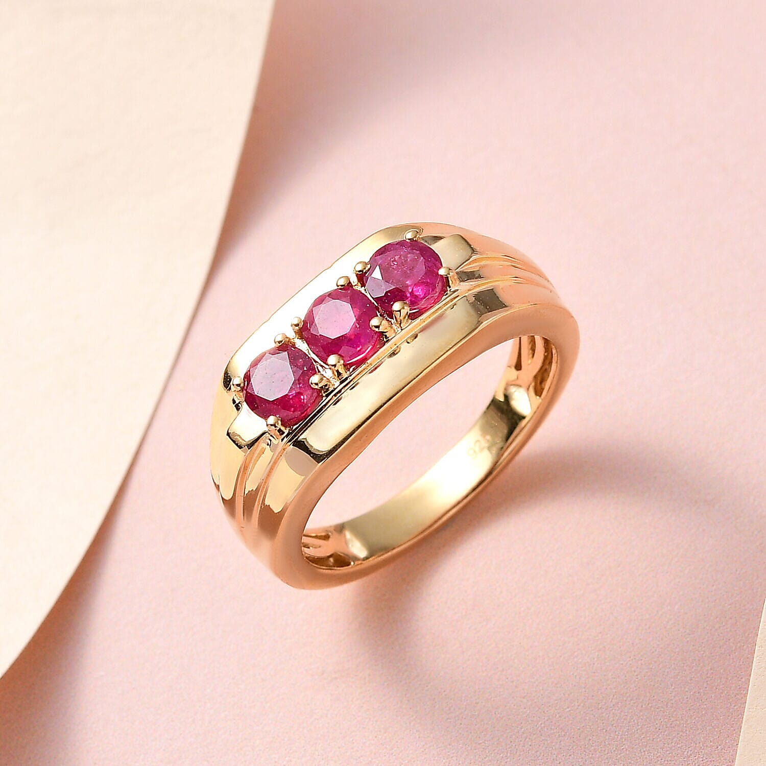 African Ruby Mens Ring in 18K Vermeil Yellow Gold Plated Sterling Silver 1.84 Ct, Silver Wt. 5.89 Gms