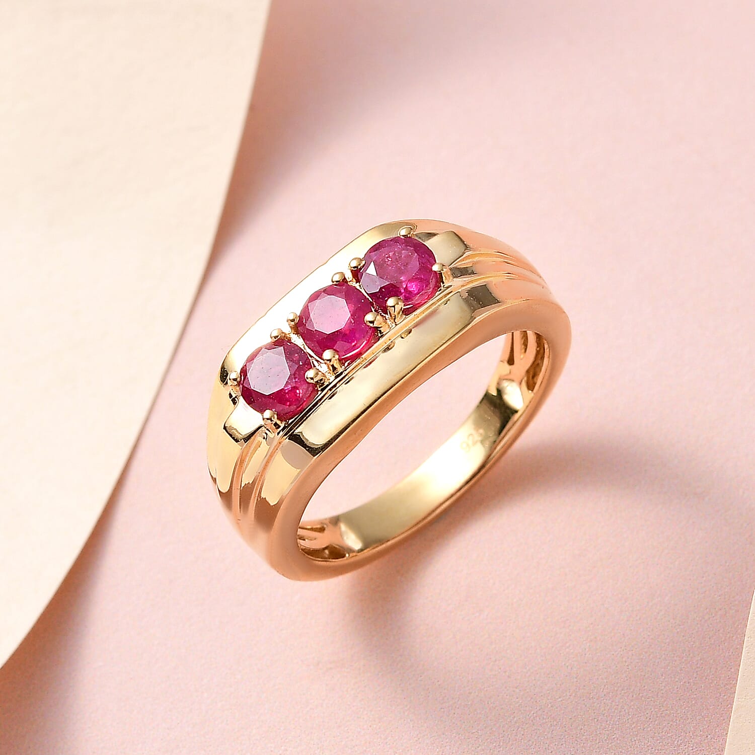 African Ruby Mens Ring in 18K Vermeil Yellow Gold Plated Sterling Silver 1.84 Ct, Silver Wt. 5.89 Gms