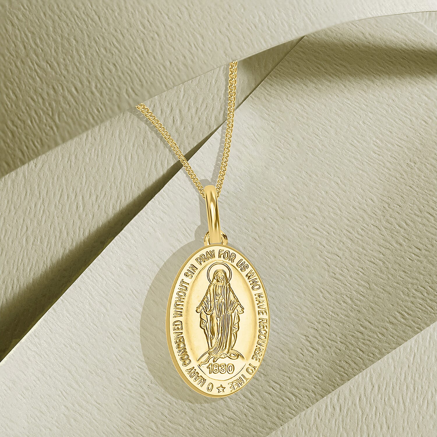9K Yellow Gold  Pendant,  Gold Wt. 2.4 Gms