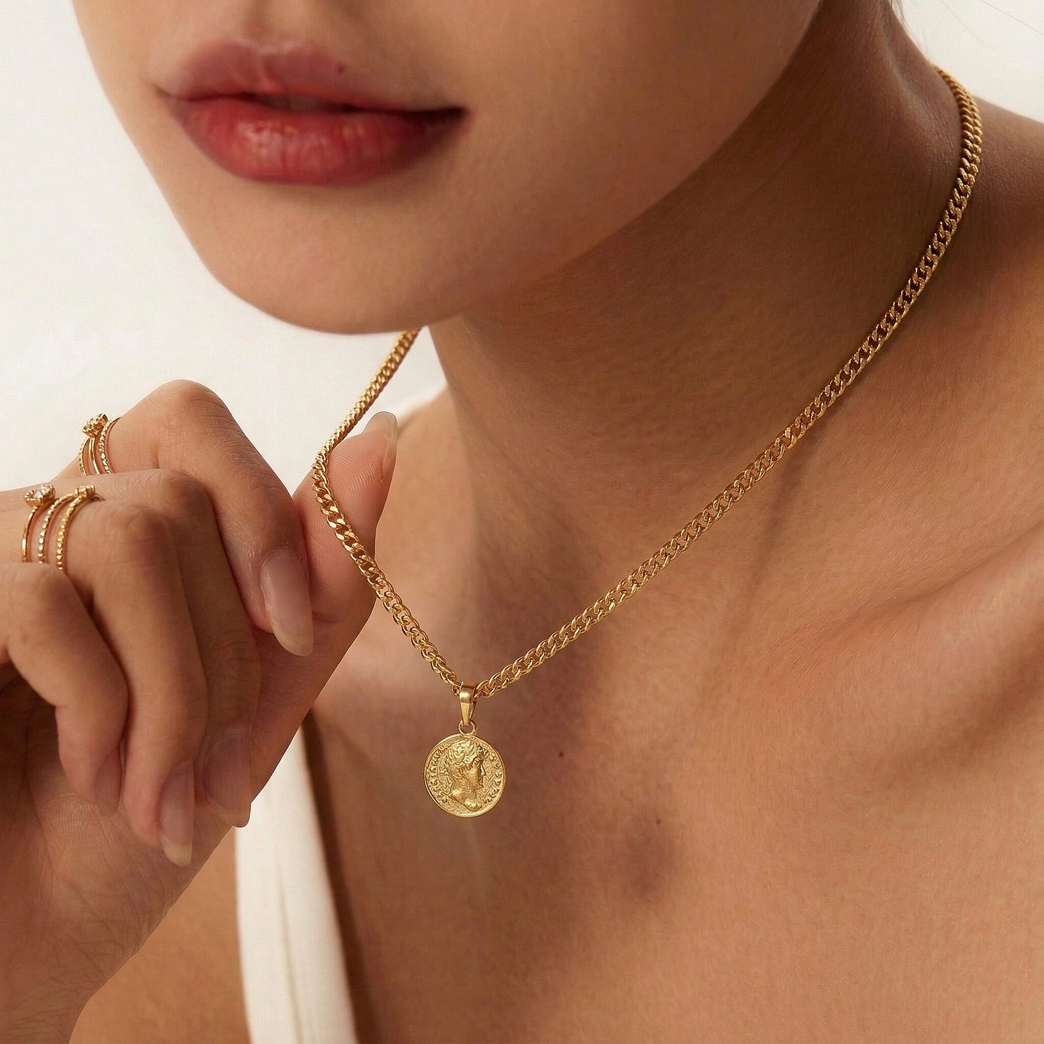 9K Yellow Gold  Pendant,  Gold Wt. 0.93 Gms