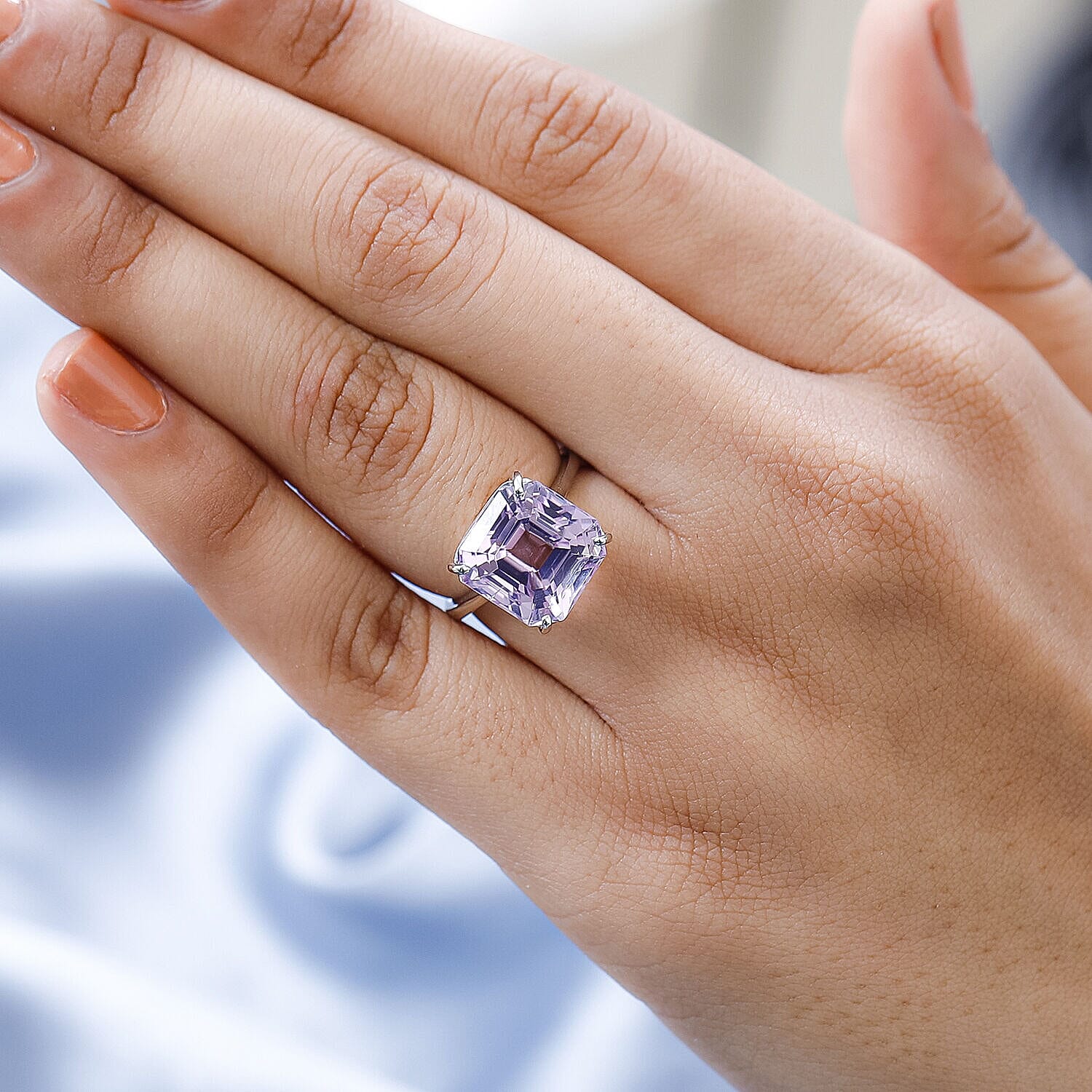 950 Platinum AAAA Patroke Kunzite (Asscher Cut) Solitaire Ring 10.14 Ct, Platinum Wt. 5.00 Gms.