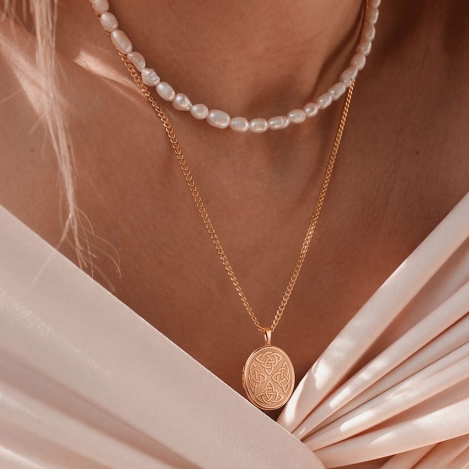 9K Rose Gold  Pendant,  Gold Wt. 2.4 Gms