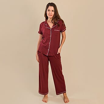 https://tjcuk.sirv.com/Products/73/4/7345515/TAMSY-Rever-Collar-Super-Soft-Pyjama-Set-for-Women-Burgundy_7345515.jpg?w=342&h=342