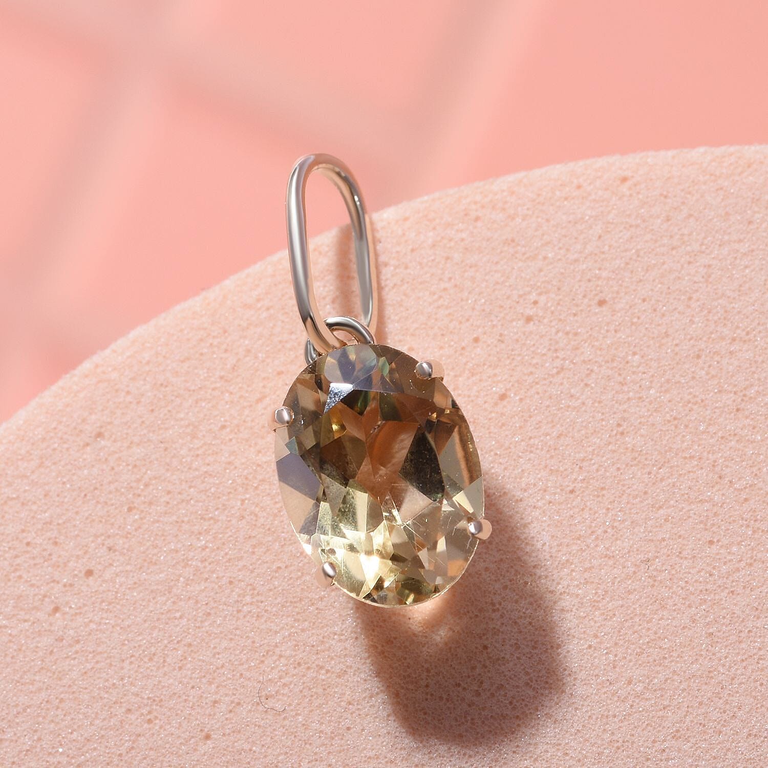 9K Yellow Gold Citrine Pendant 1.60 Ct.