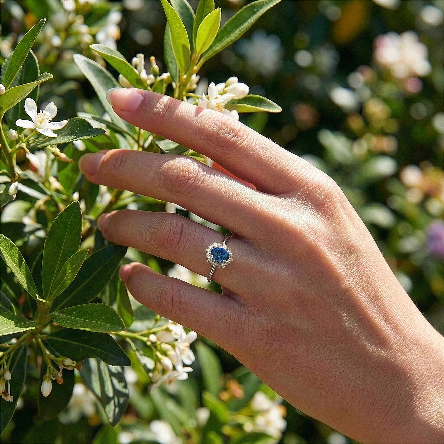 Princess Diana Inspired Halo Ring in Sterling Silver