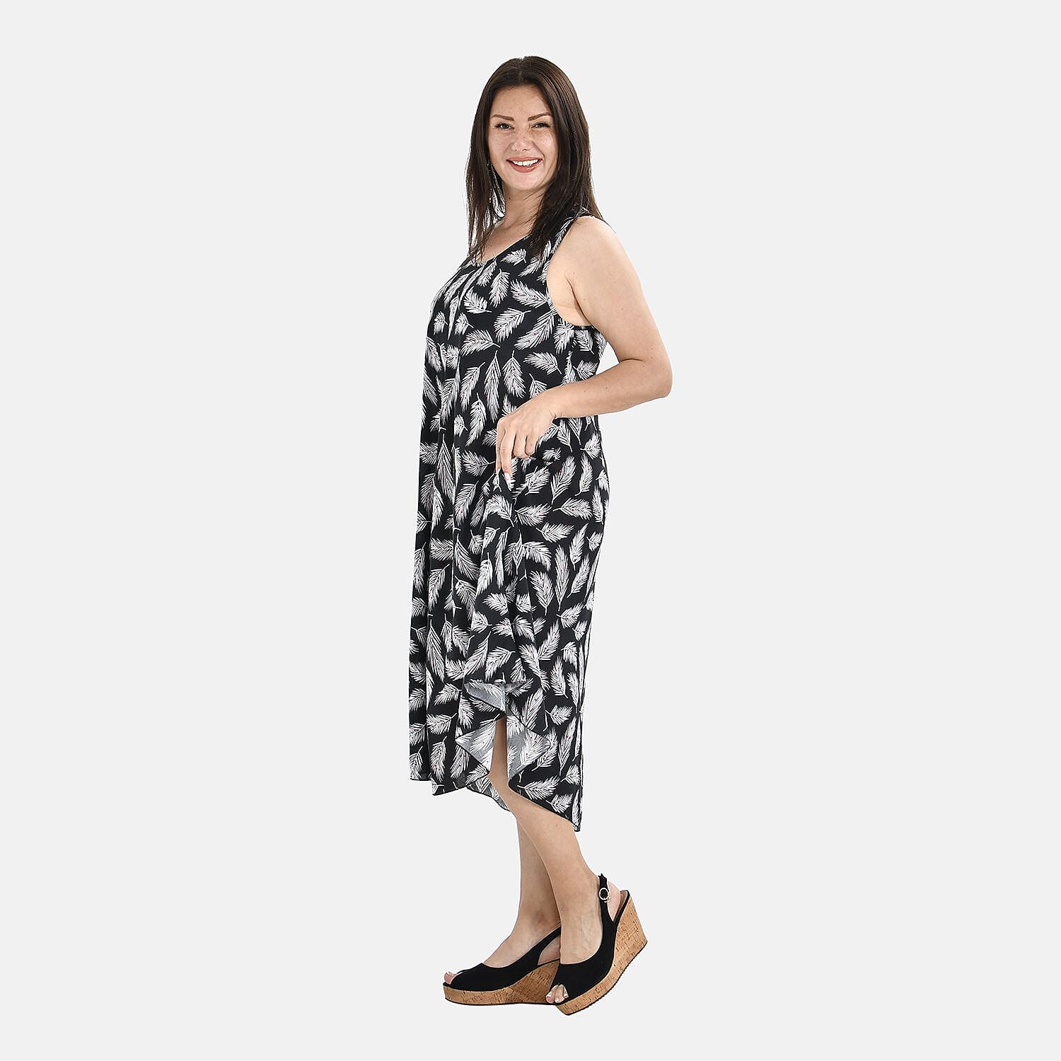 Tamsy 100% Viscose Leaf Pattern Umbrella Midi Dress (One Size Curve) - Black & White