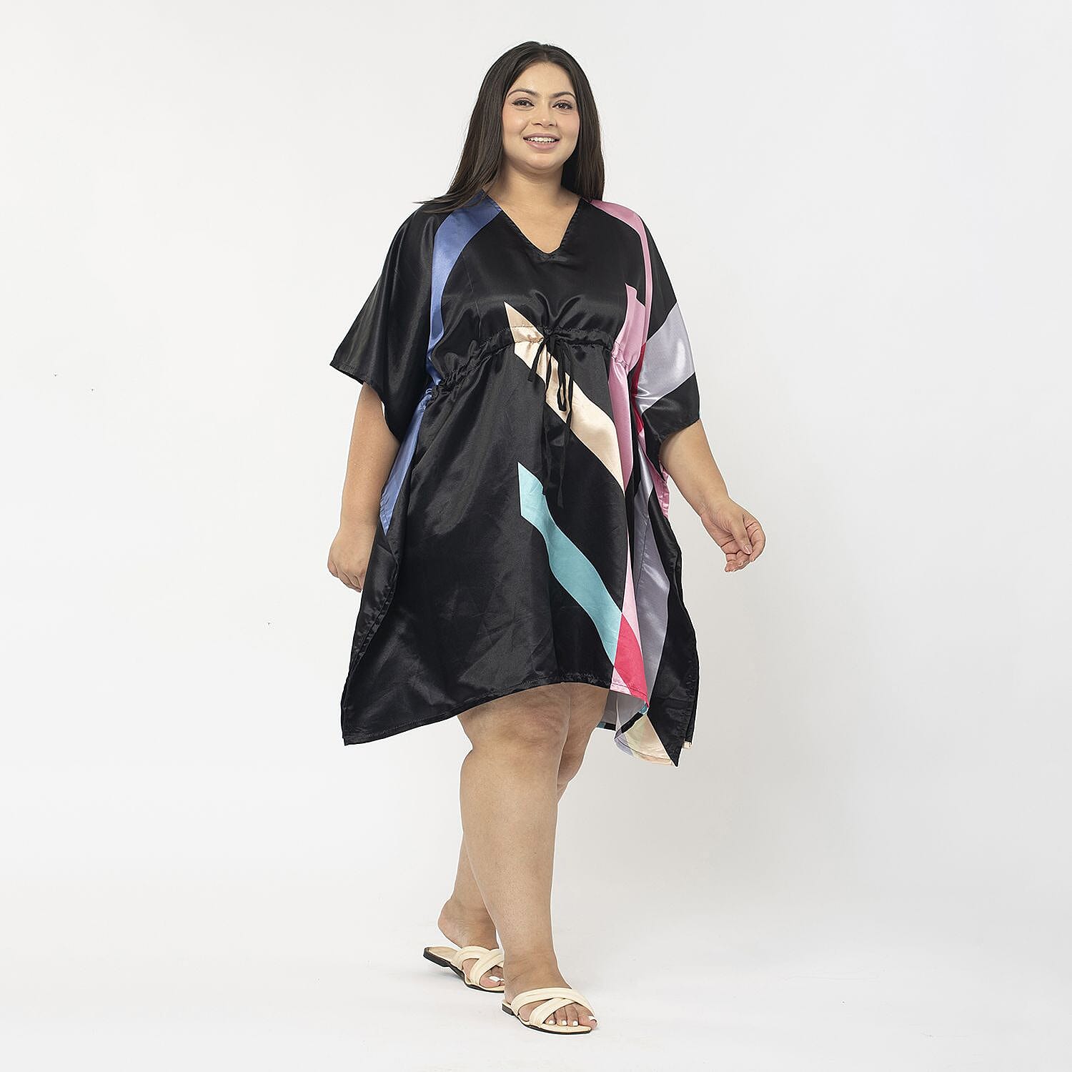 Tamsy Exclusive Liner Maze Print Short Kaftan (One Size Curve, 20-26) - Black and Multi