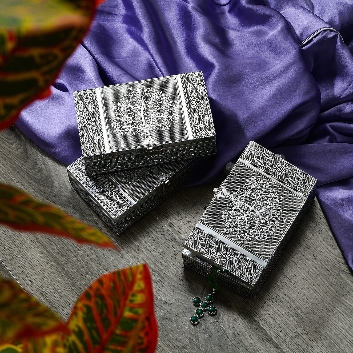 DOD - Set of 3 Handcrafted Aluminium Bird on Tree Top Embossed Storage Box (Size 16x10x4 cm)