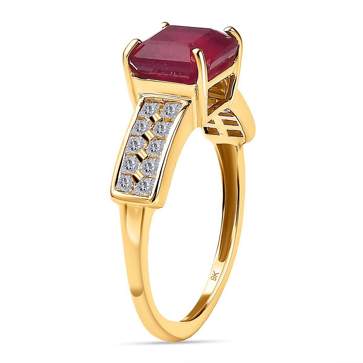 9K Yellow Gold African Ruby and Moissanite Ring 2.85 Ct