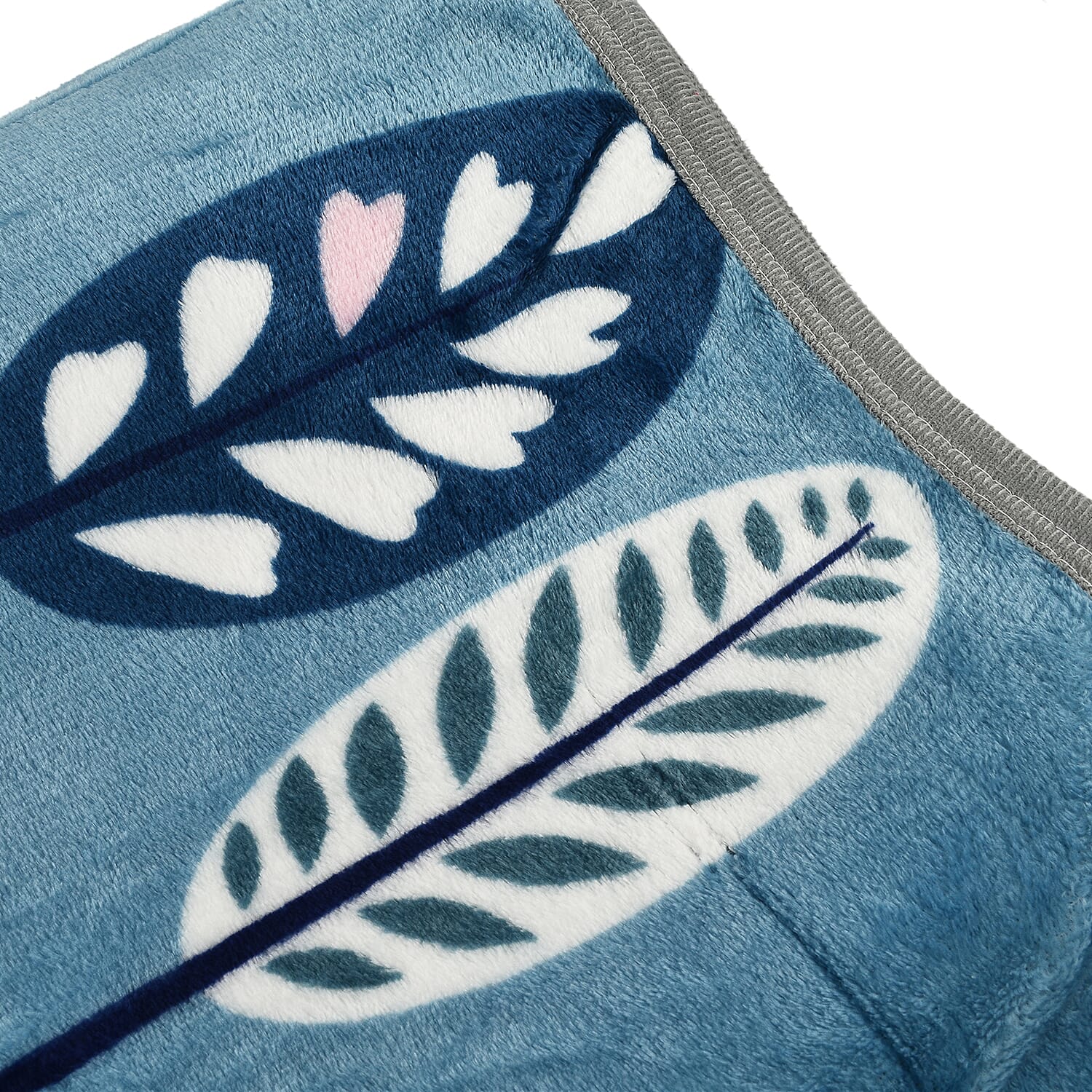 Flannel Small Contemporary Leaf Printed Blanket (King Size, 200x150 cm) - Light Blue
