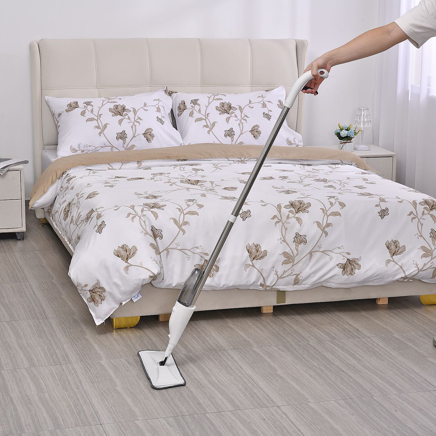 Lightweight Microfibre Spray Mop - Wet and Dry with Extra Wide 360 Degree Rotating Head (Size 63 cm) - White