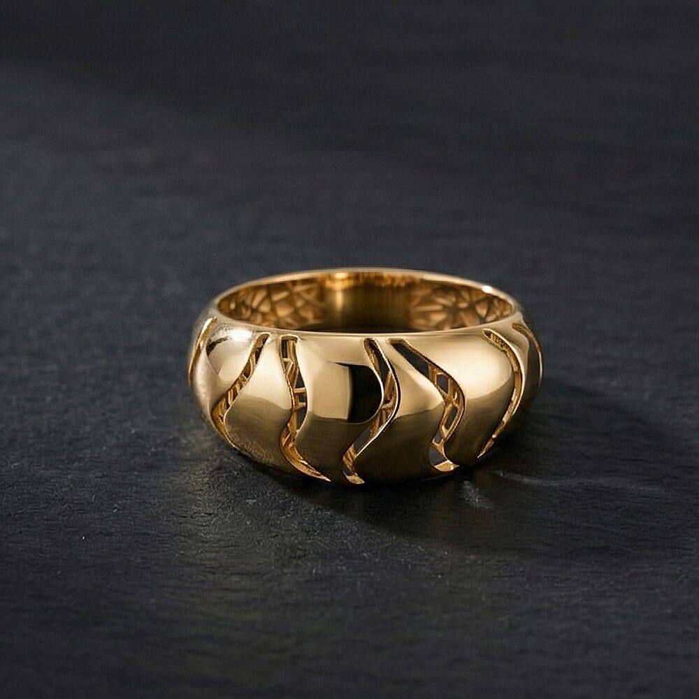 Las Vegas Closeout Deal - 9K Yellow Gold Ring