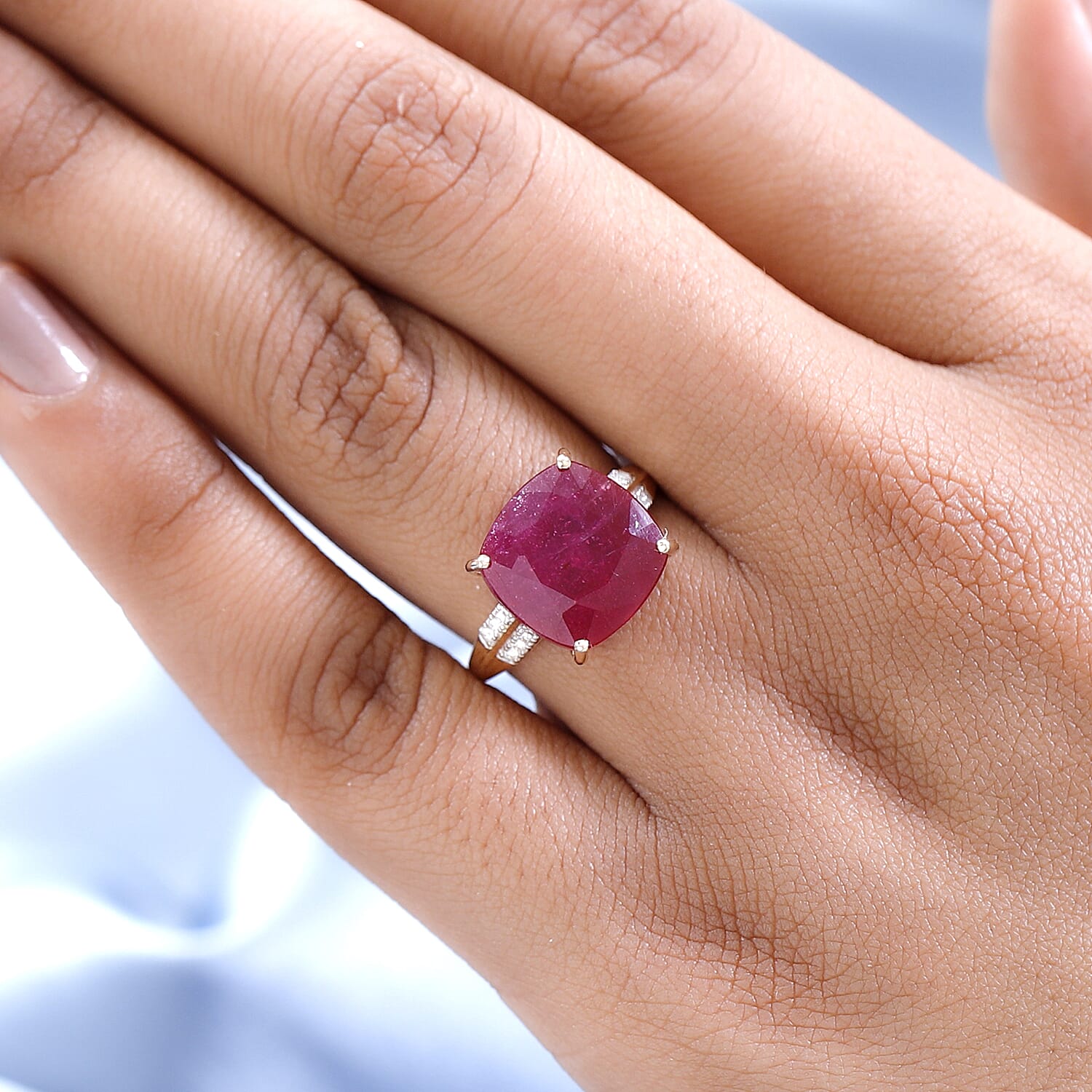 9K Yellow Gold African Ruby and Moissanite Ring 11.89 Ct