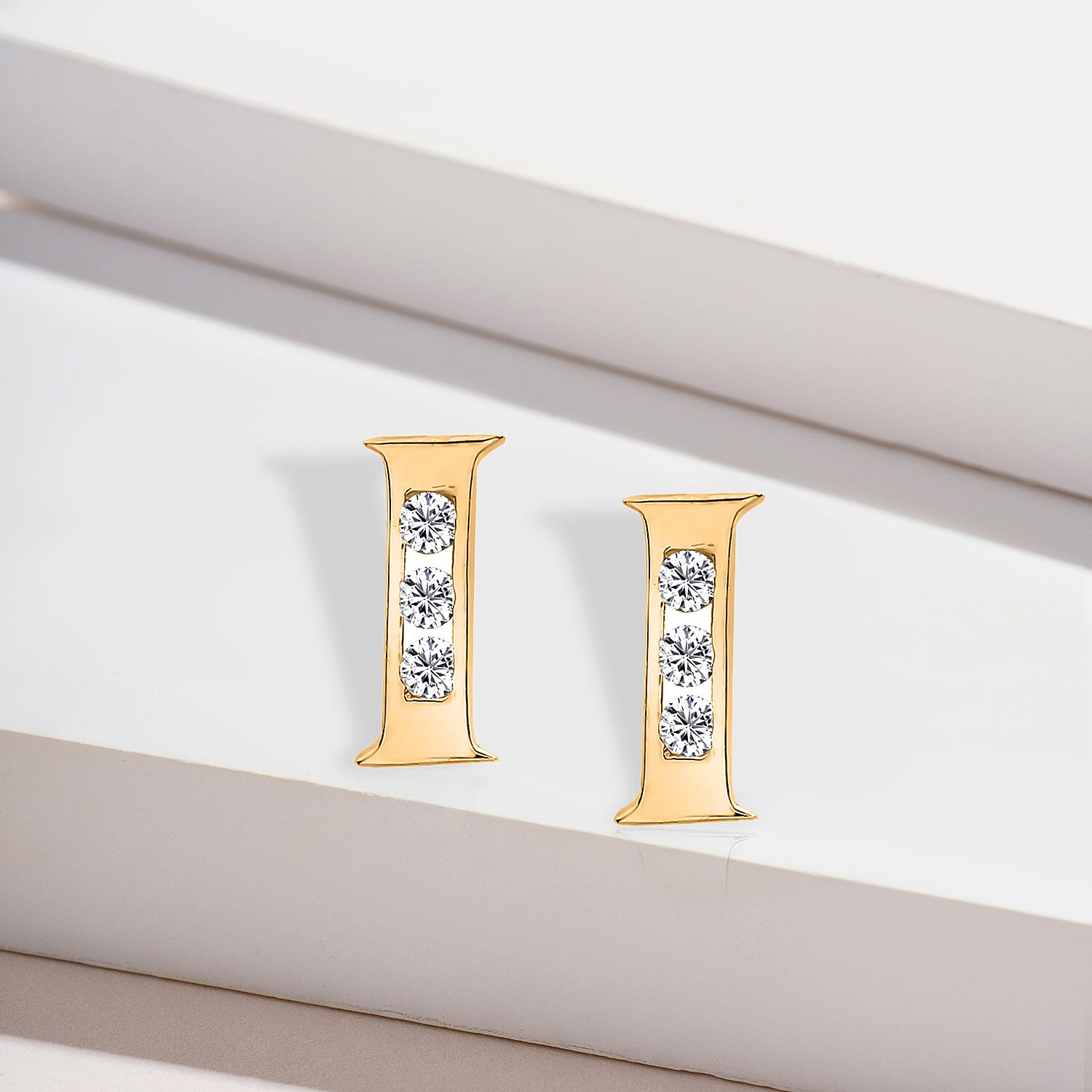 A  Cubic Zirconia  Earring  Sterling Silver 0.03 ct  0.030  Ct.