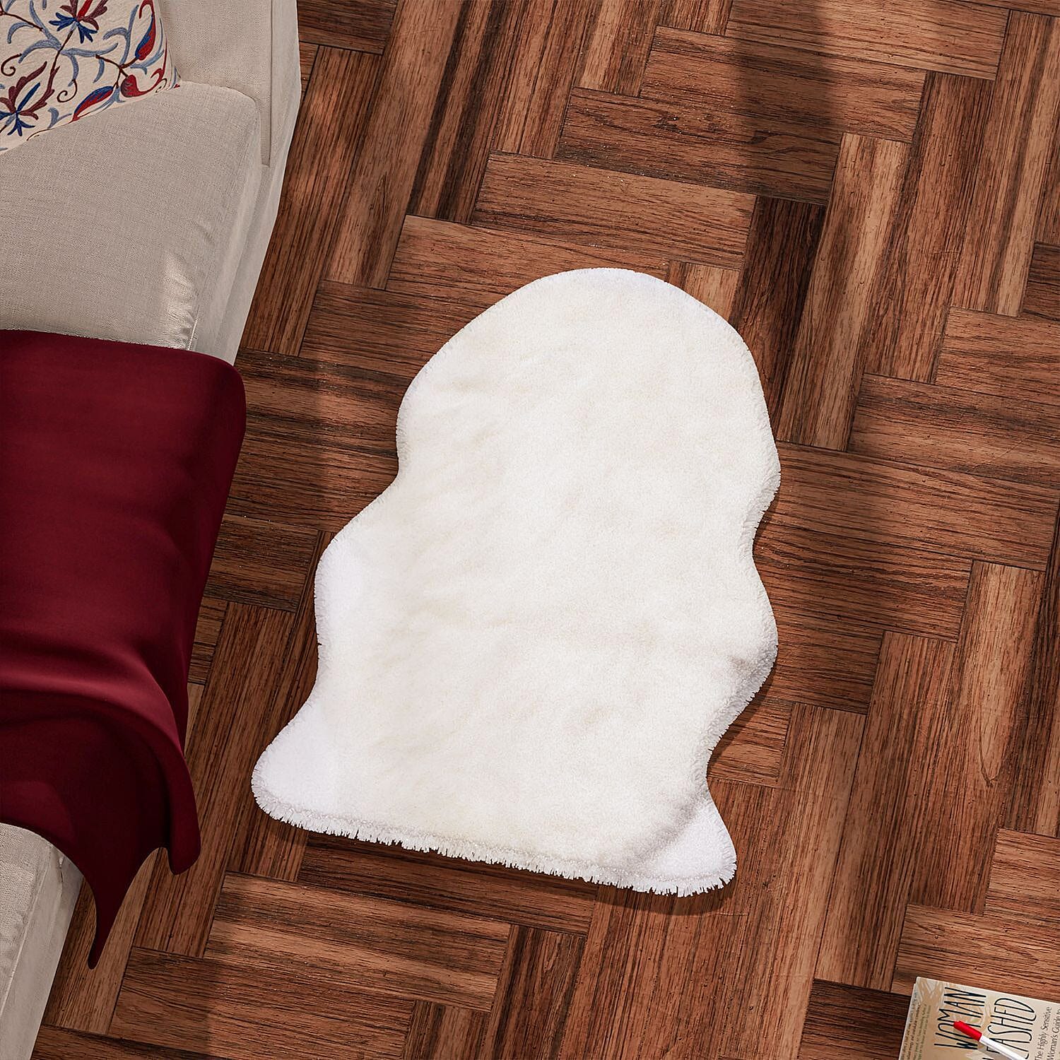 Super Soft Faux Fur Rug (Size 100x60 cm) - White