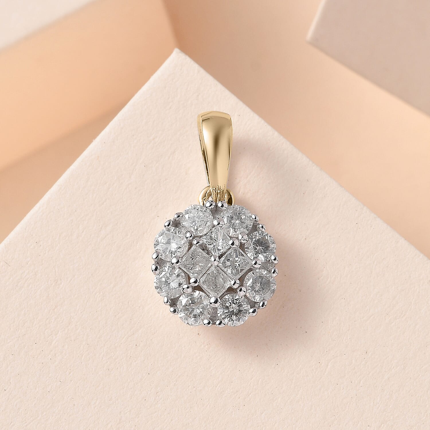 9K Yellow Gold Diamond Pendant 0.50 Ct.