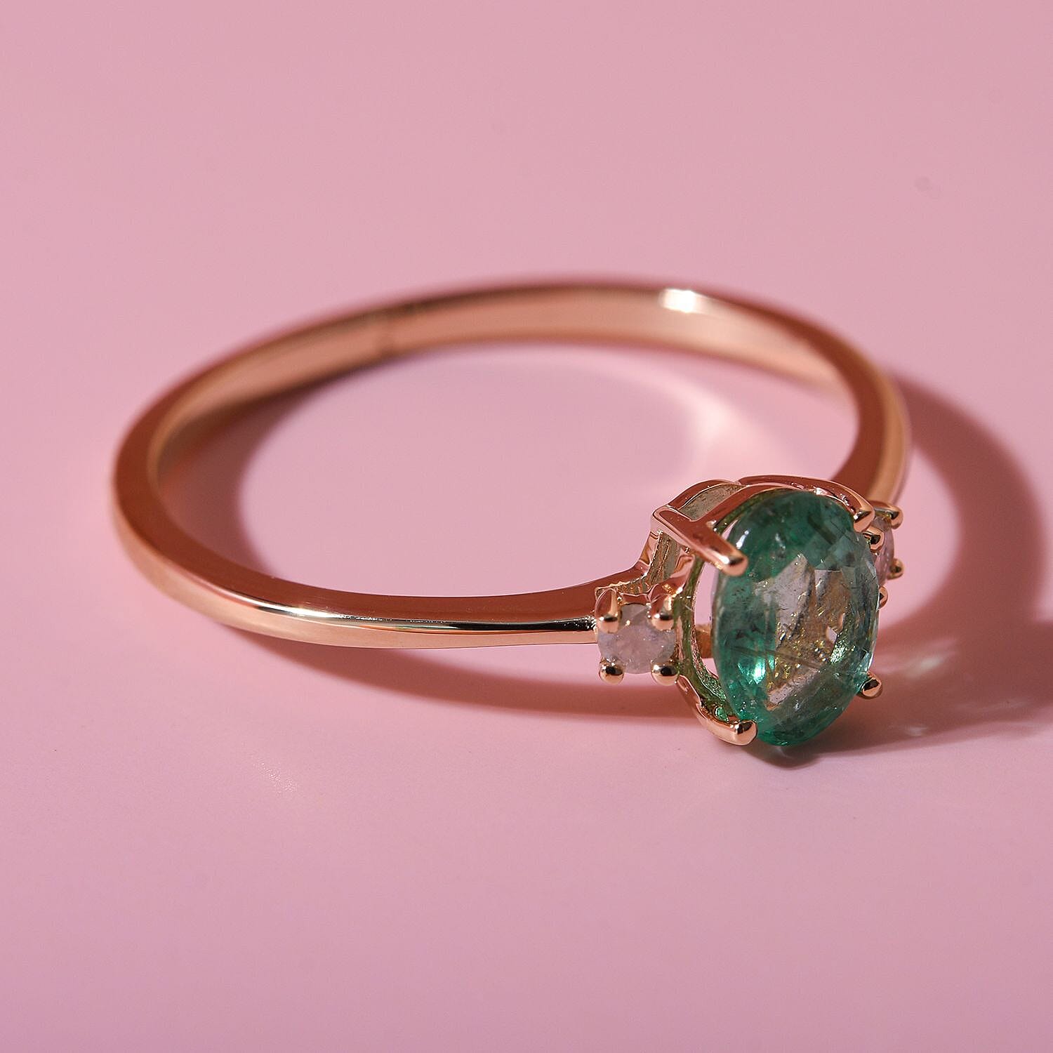 9K Yellow Gold Emerald and Diamond (I3 -G-H) Ring 0.83 Ct