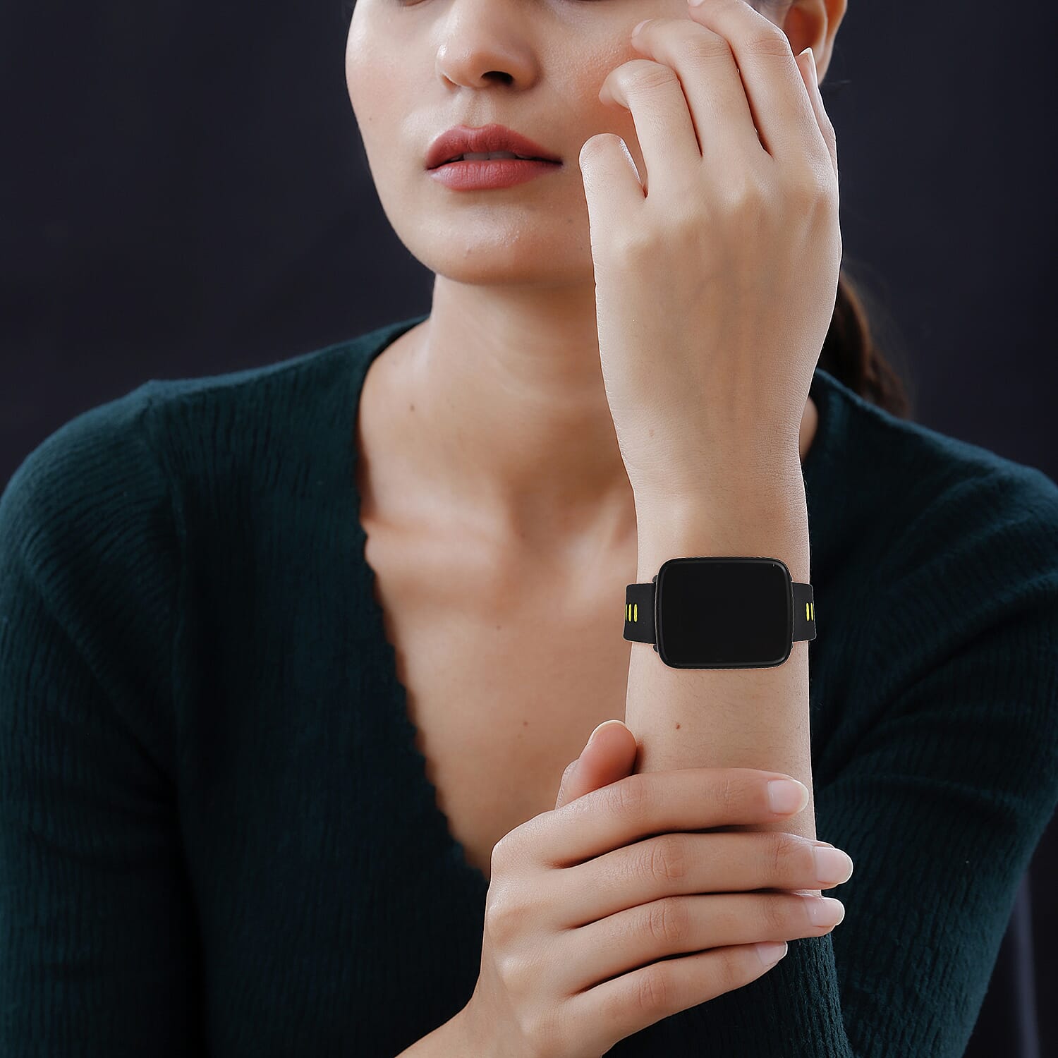 Willful SW018 Smart Watch with Fitness Tracker and IP68 Waterproof Watch - Yellow