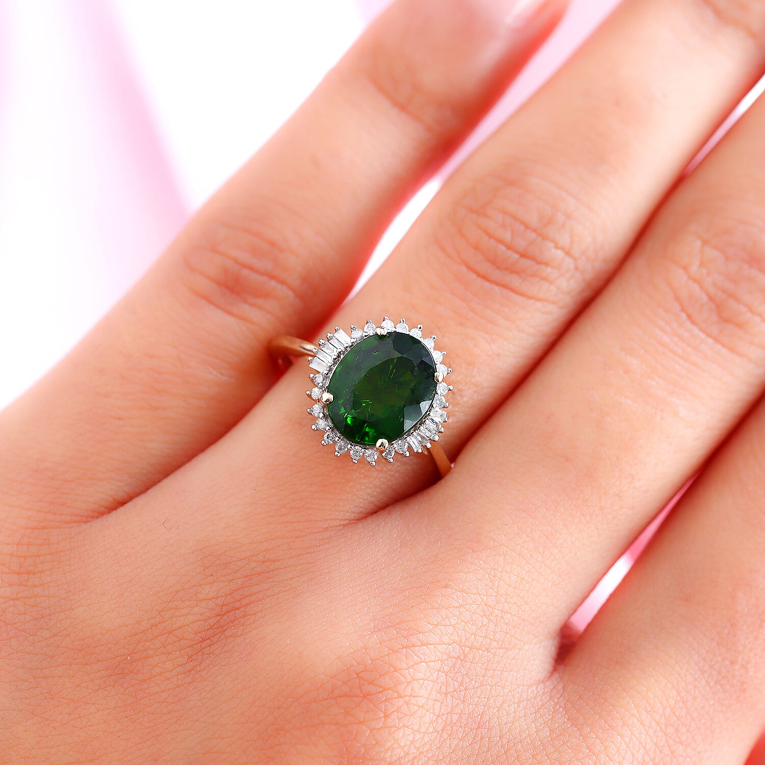 9K Yellow Gold AAA Chrome Diopside and Diamond Ring 3.86 Ct